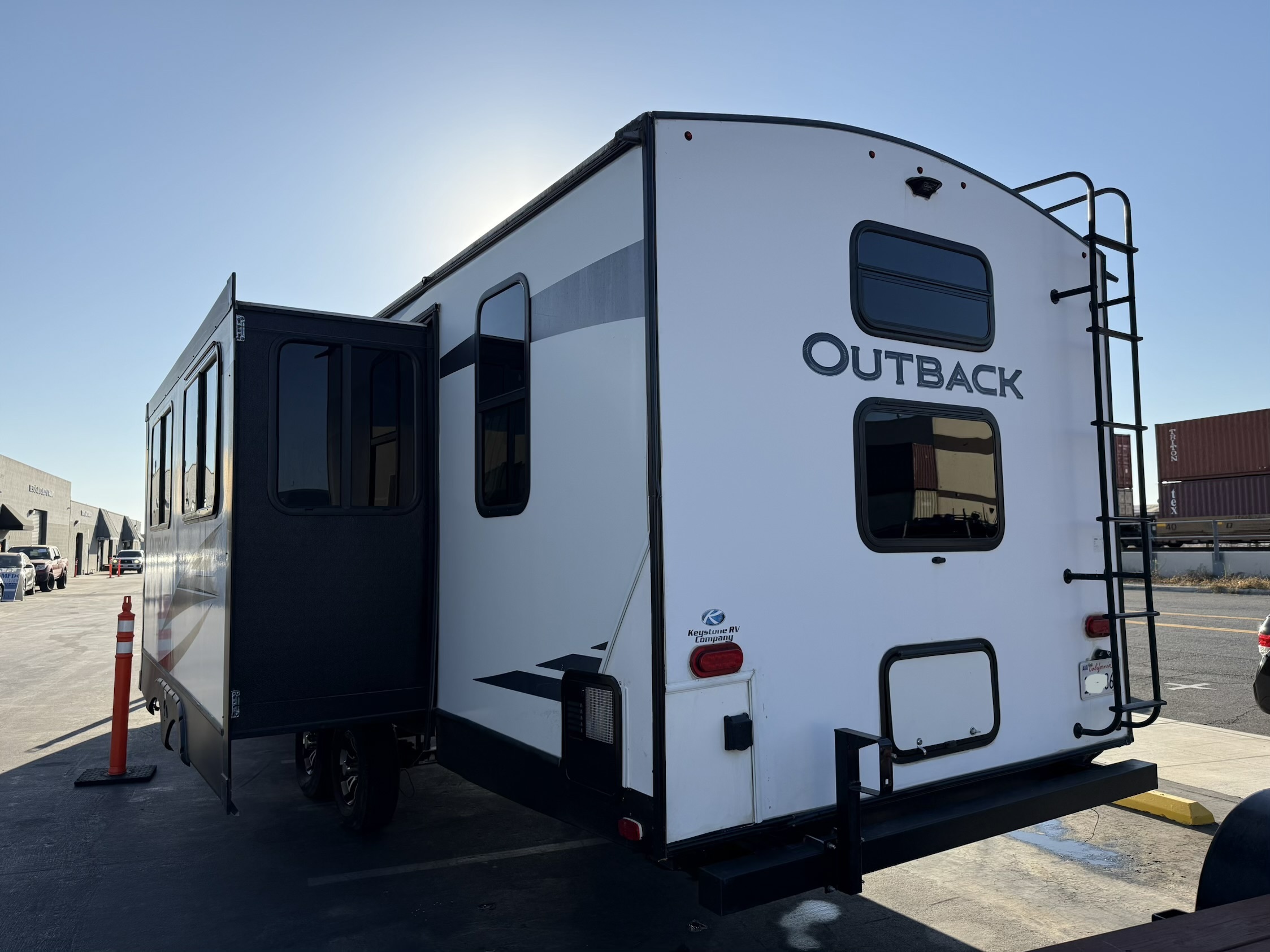 2021 Keystone OUTBACK SUPER-LITE 293UBH in fullerton CA