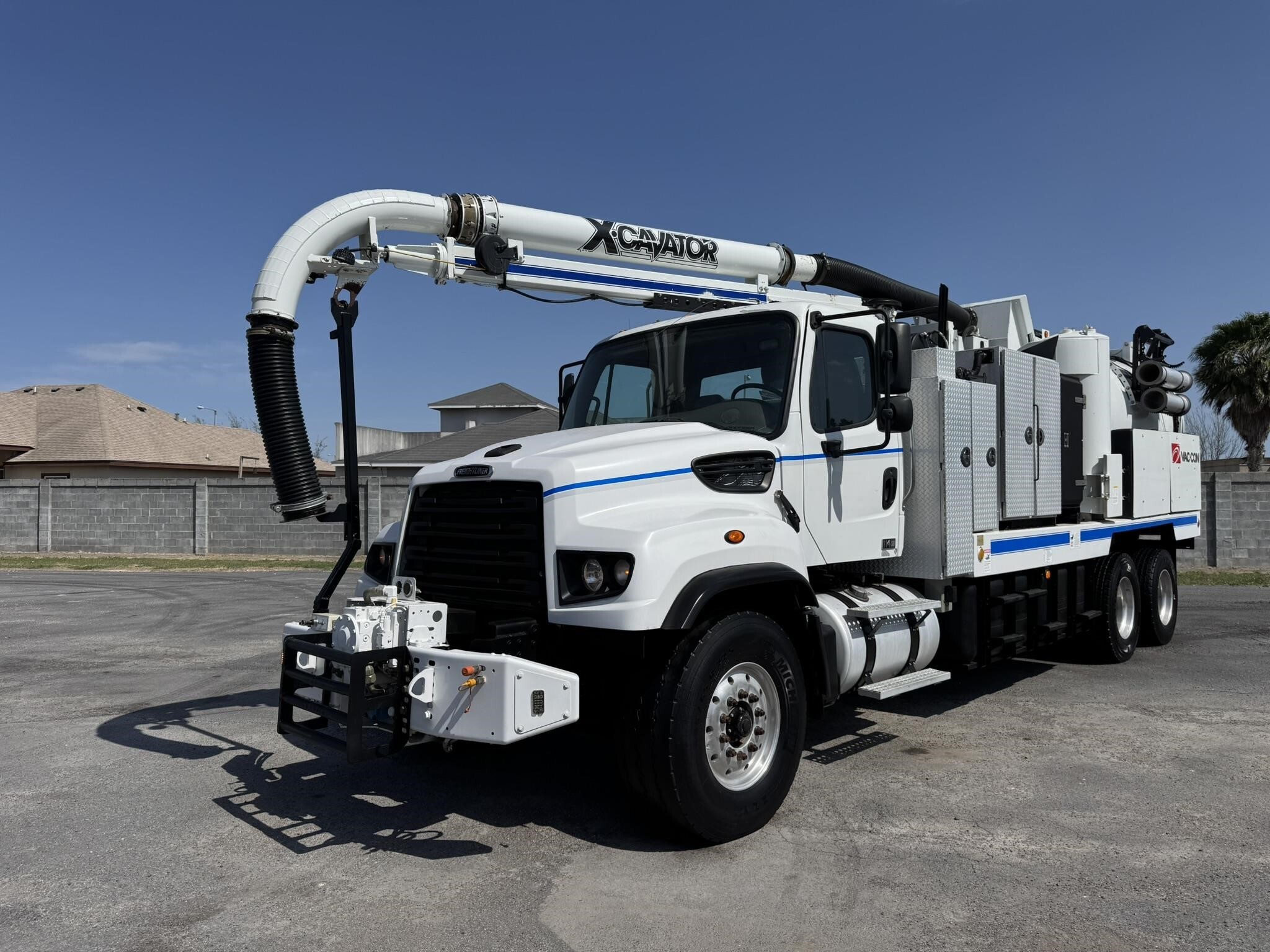 2016 FREIGHTLINER 114SD in Hidalgo, TX