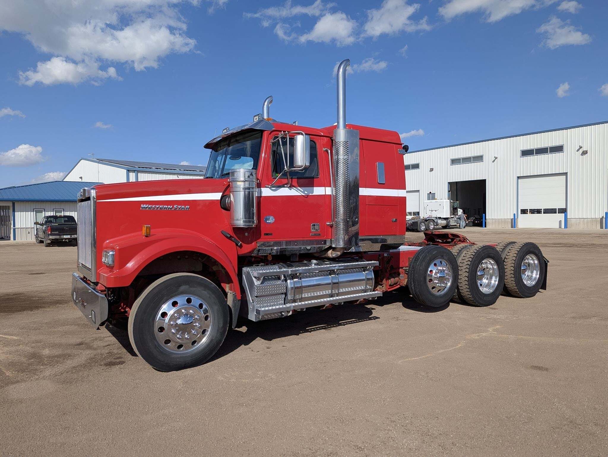 2015 WESTERN STAR 4900 in Sawyer, KS