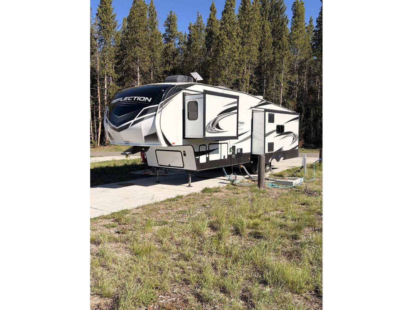 A photo of this 2021 Grand Design REFLECTION 337RLS