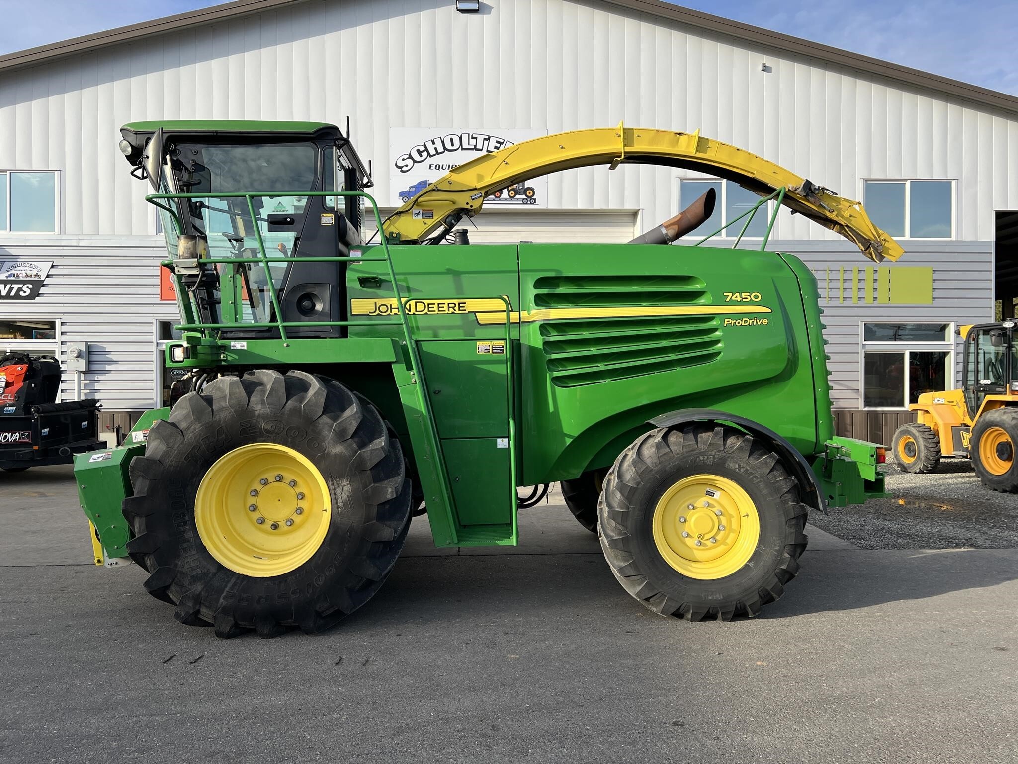 2011 JOHN DEERE 7450 in Lynden, WA