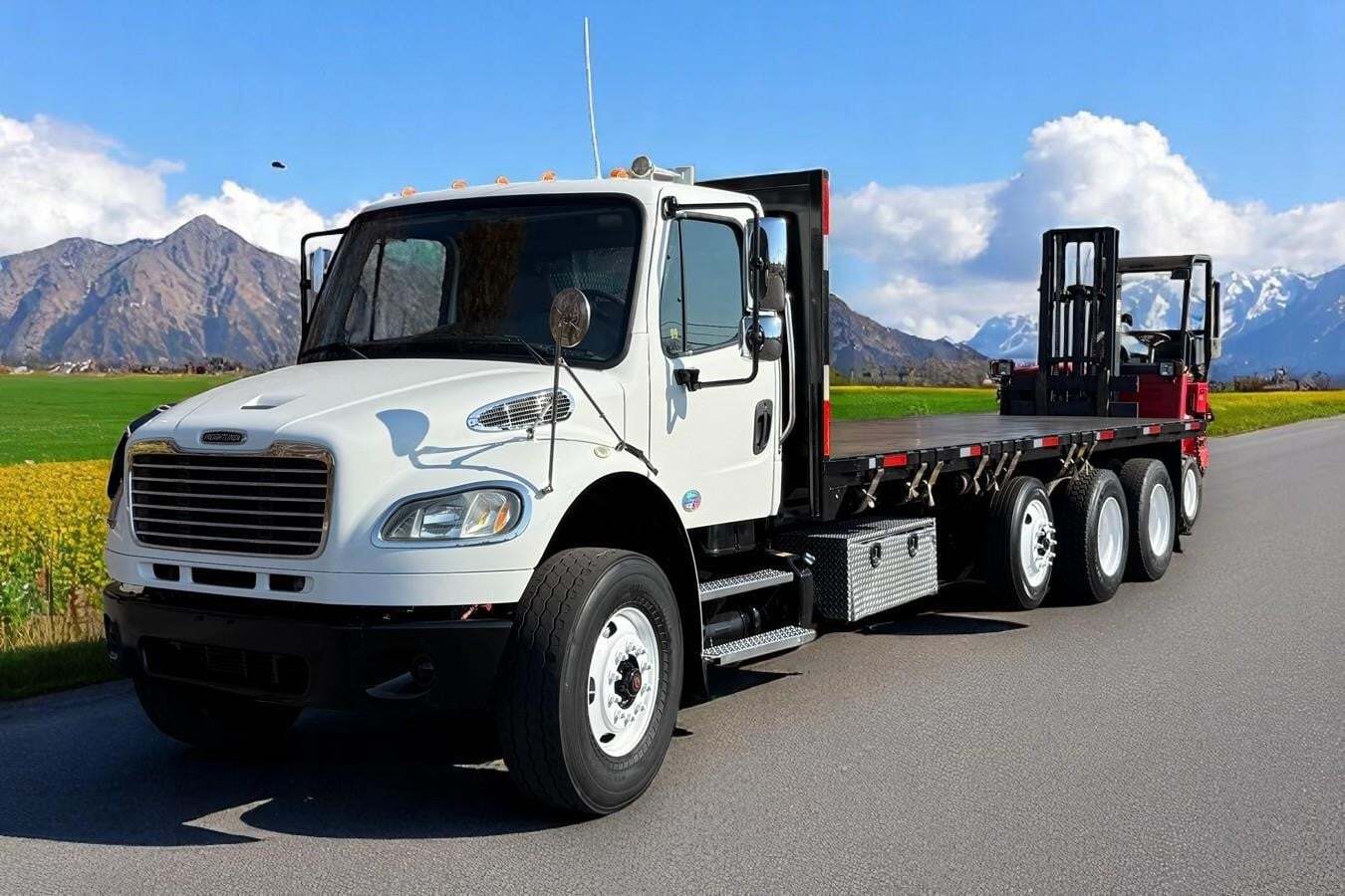 2012 MOFFETT M55 in Hatfield, PA