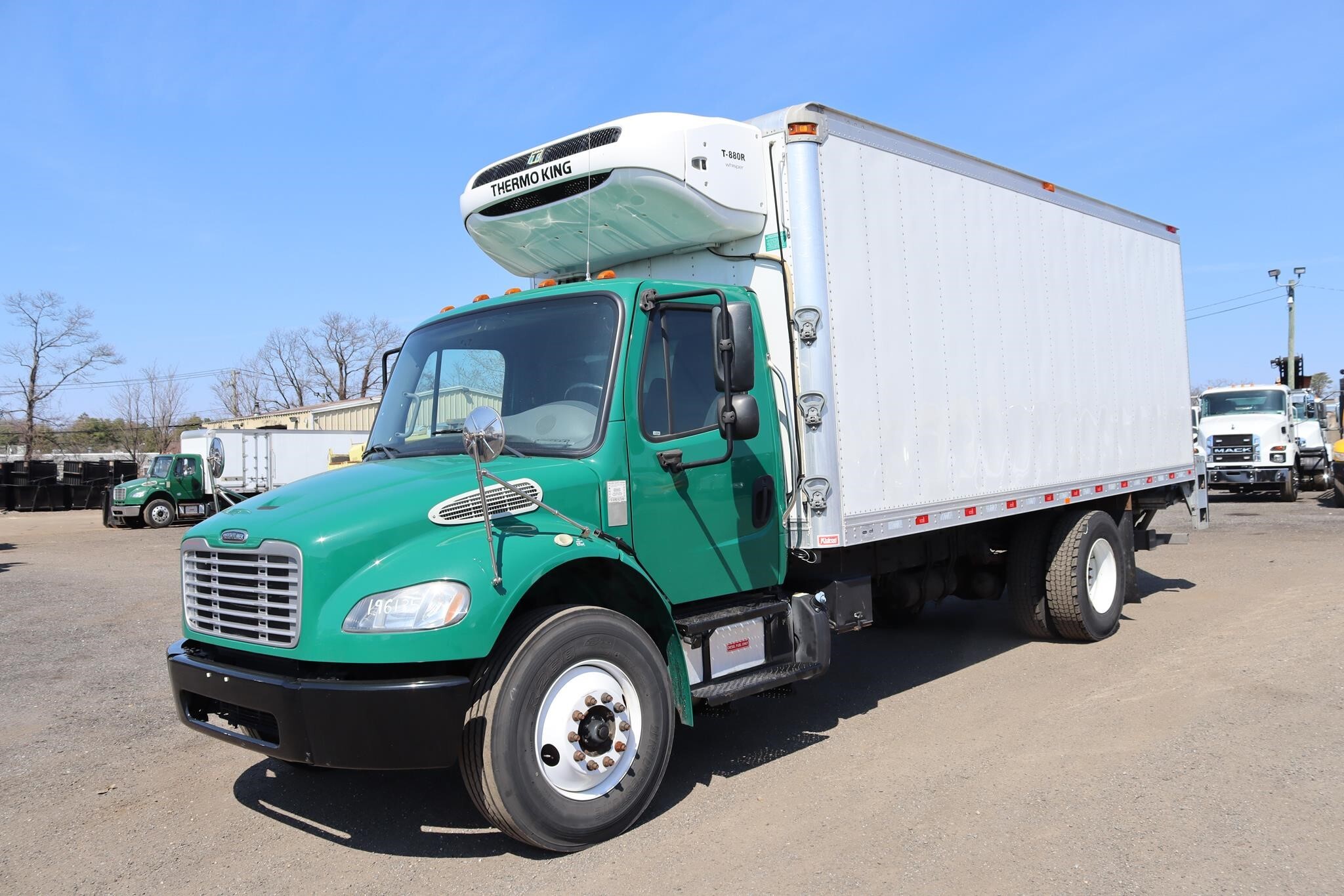 2018 FREIGHTLINER BUSINESS CLASS M2 106 in Ronkonkoma, NY