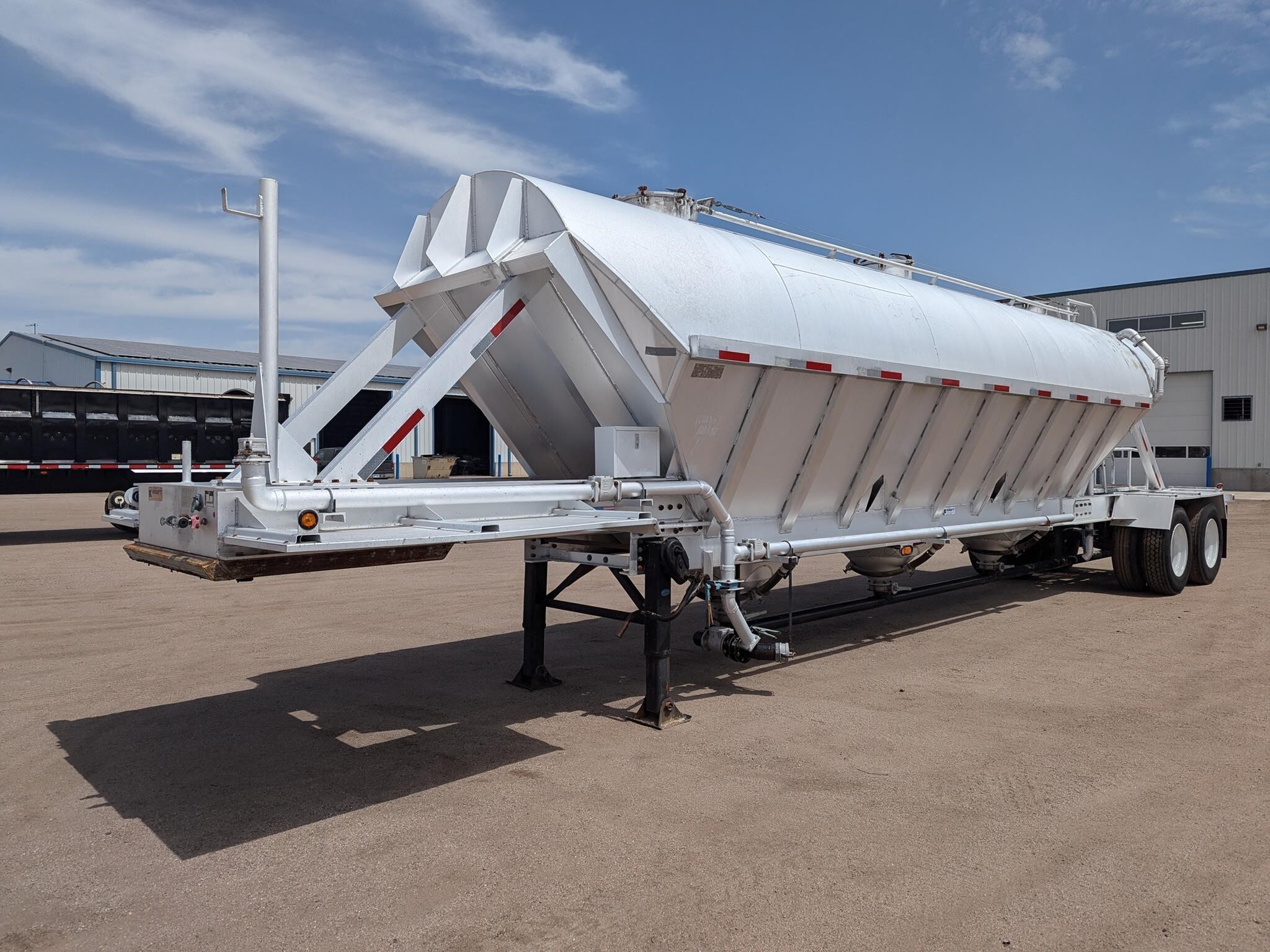 2013 NORTHERN 1000 CF PNEUMATIC in Sawyer, KS