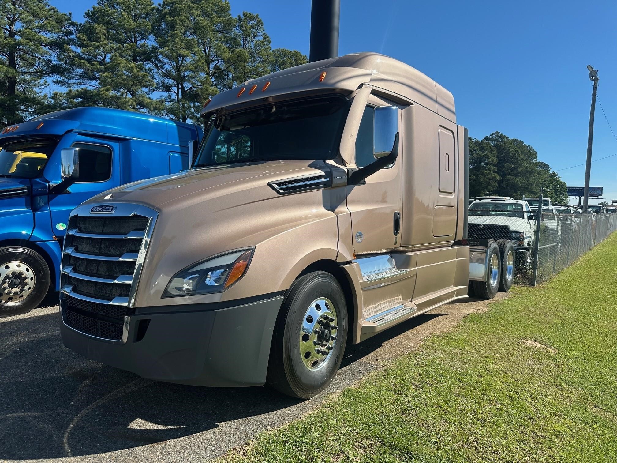 2023 FREIGHTLINER CASCADIA 126 in Texarkana, AR