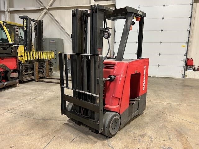 2015 RAYMOND 415C30TT in Batavia, IL