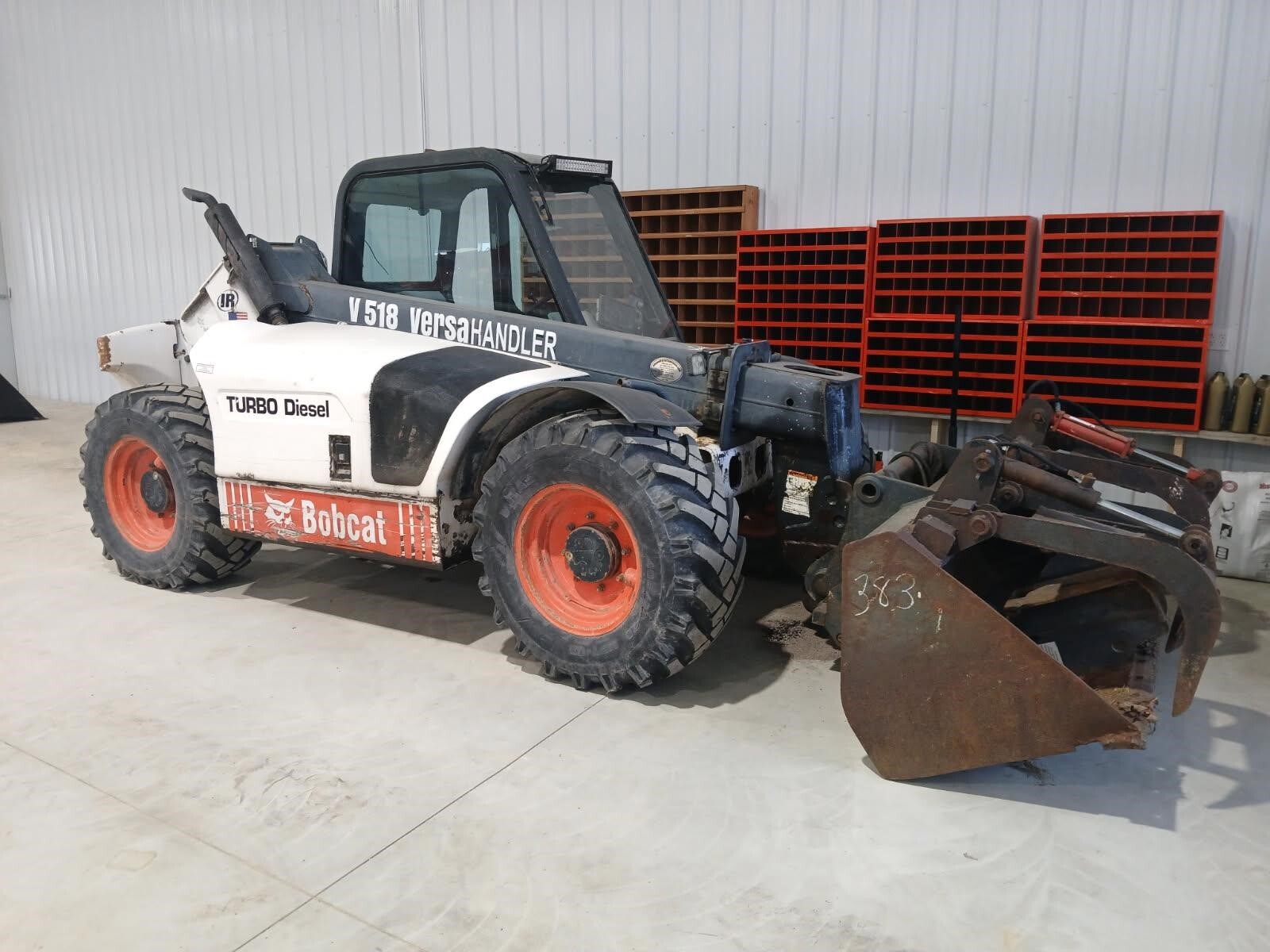 BOBCAT V518 in Marlette, MI