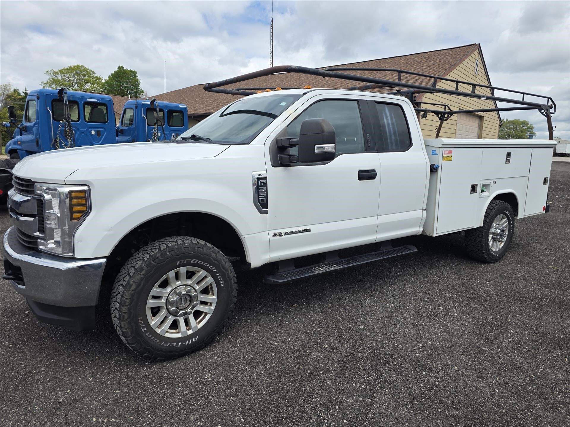 2019 FORD F350 in Laotto, IN