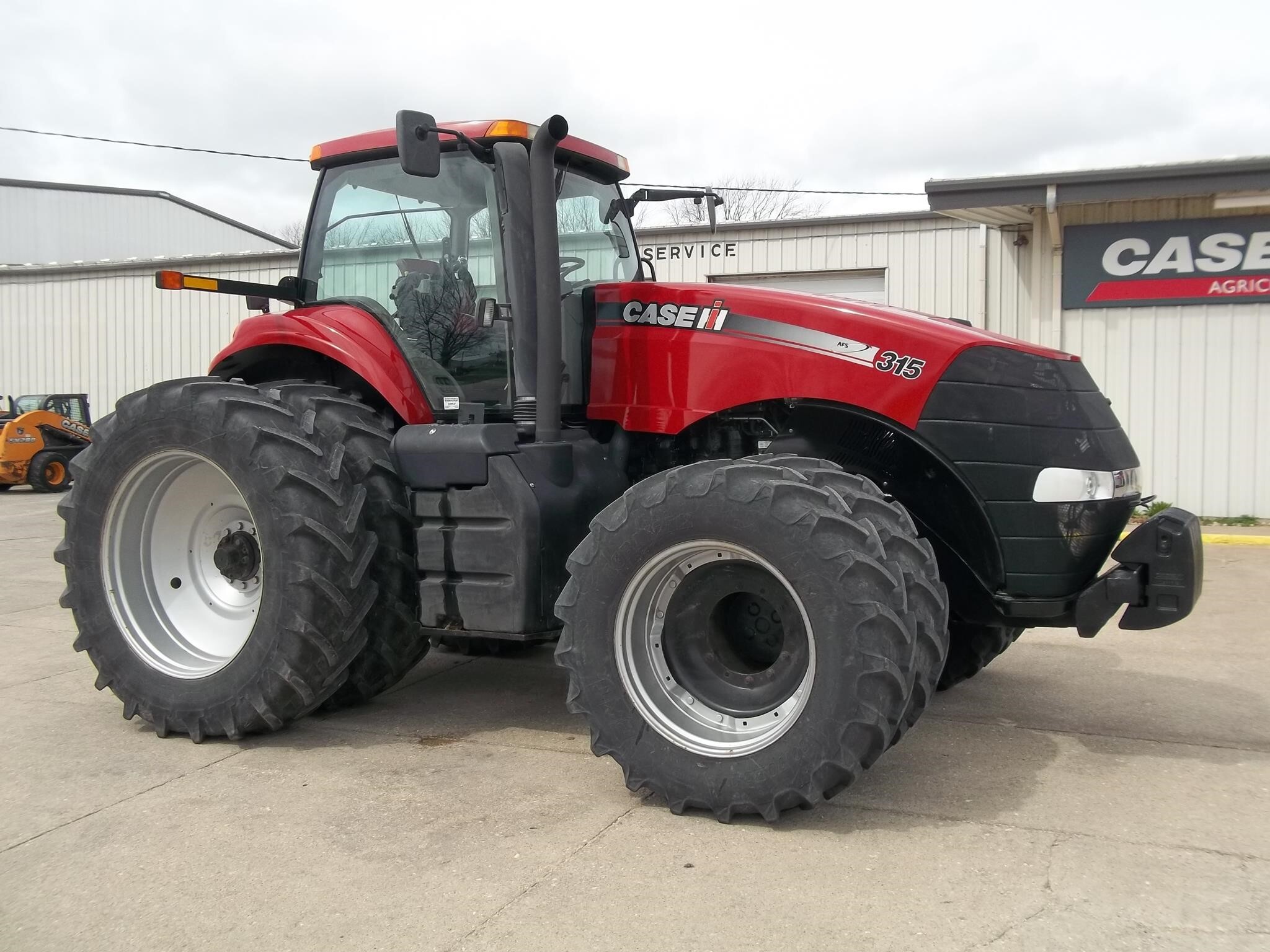 2012 CASE IH MAGNUM 315 in Dyersville, IA
