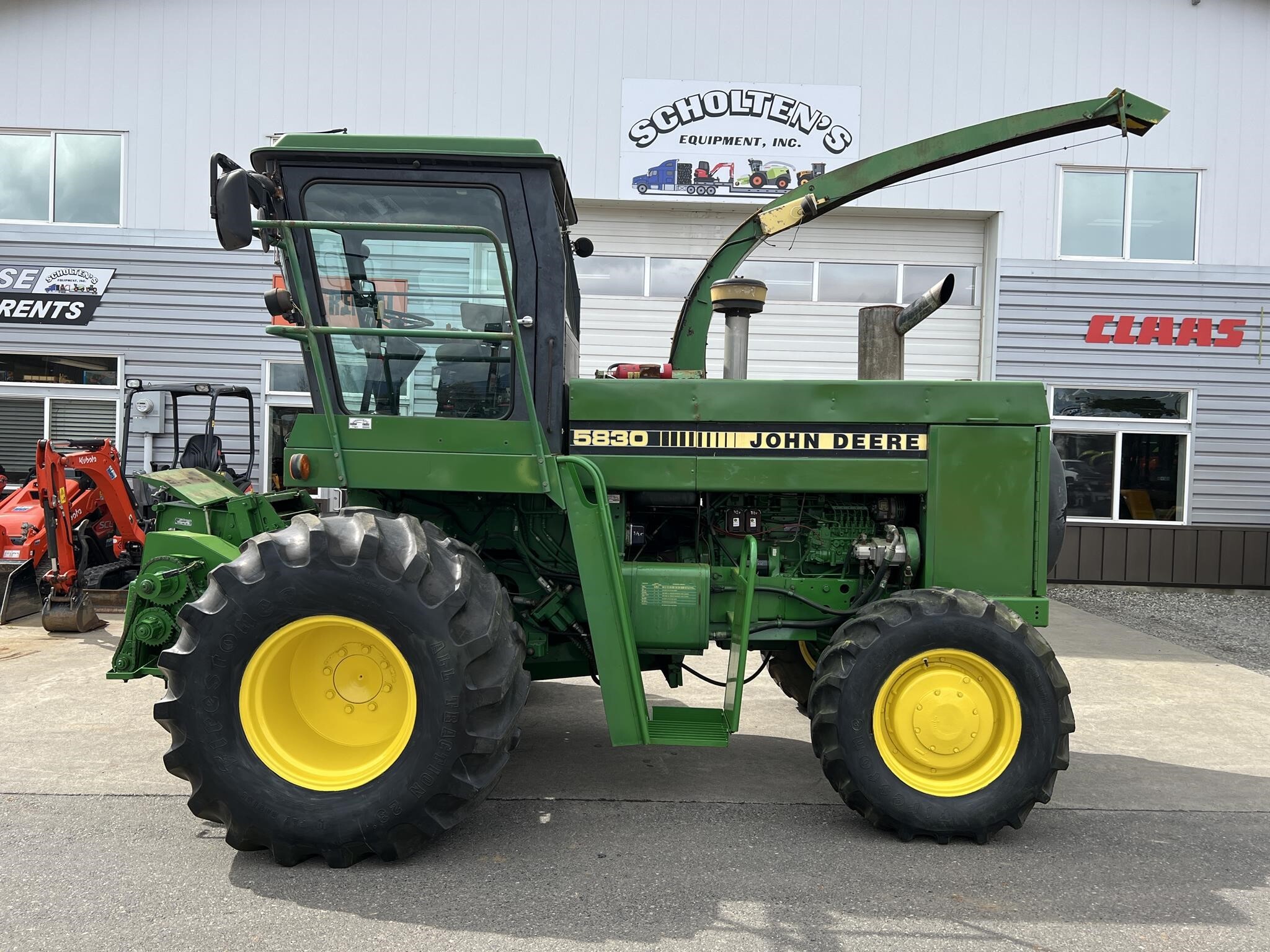 1990 JOHN DEERE 5830 in Lynden, WA
