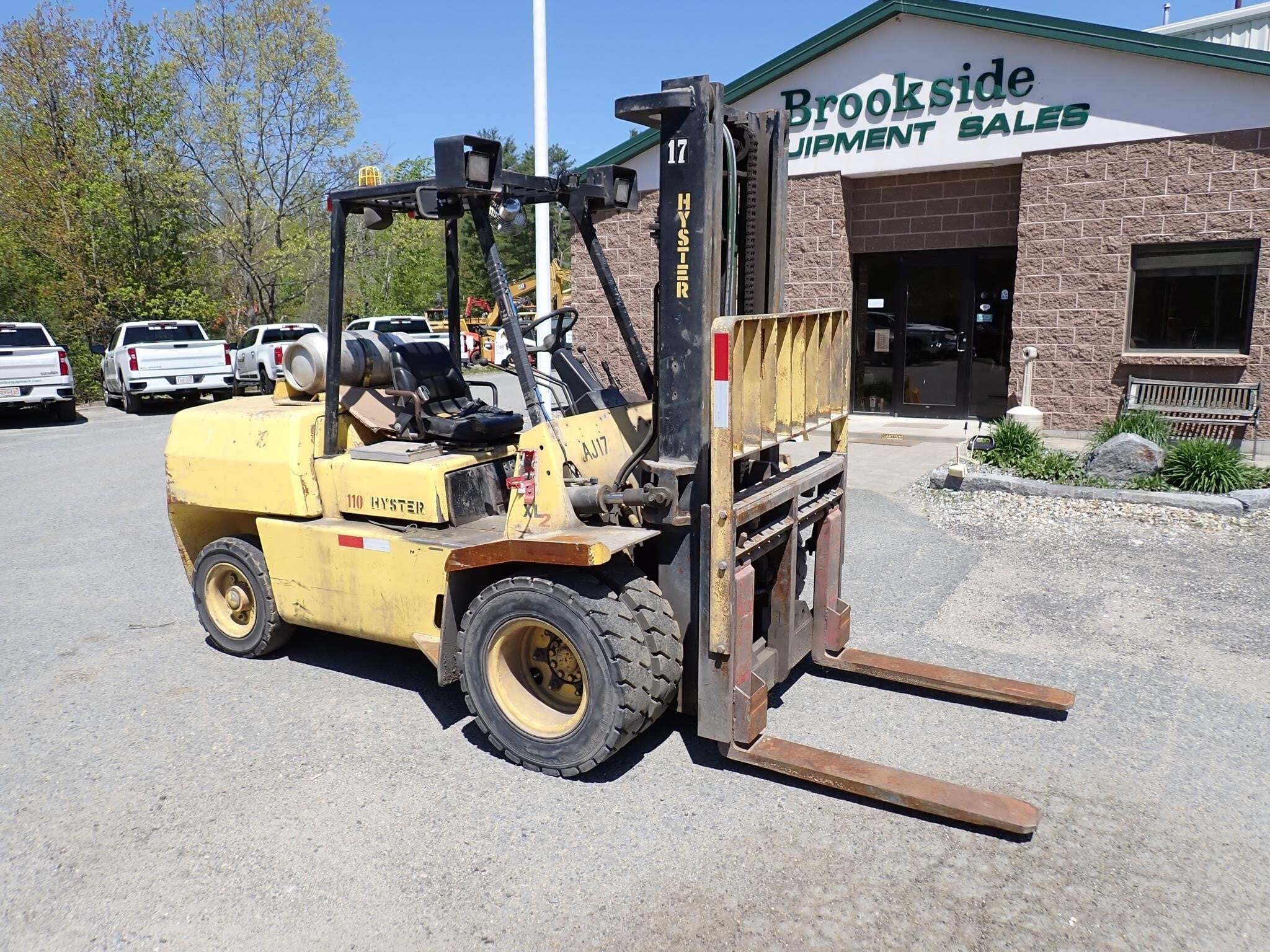 1998 HYSTER H110XL in Phillipston, MA
