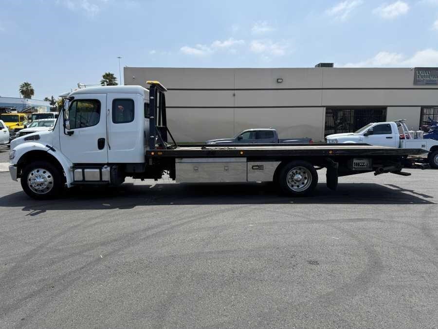 2018 FREIGHTLINER BUSINESS CLASS M2 106 in Anaheim, CA