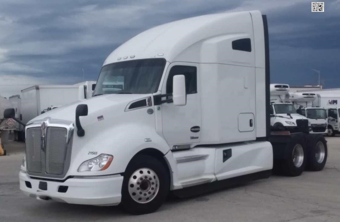 2022 KENWORTH T680 in South Holland, IL