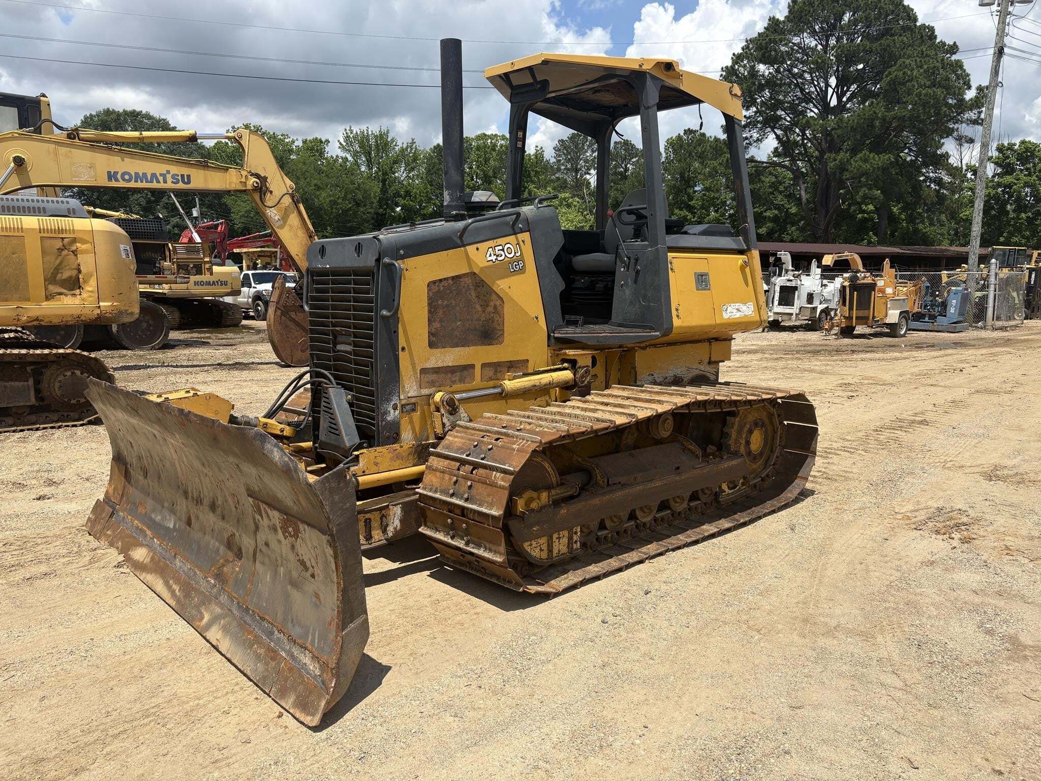 2012 DEERE 450J LGP in Jackson, TN
