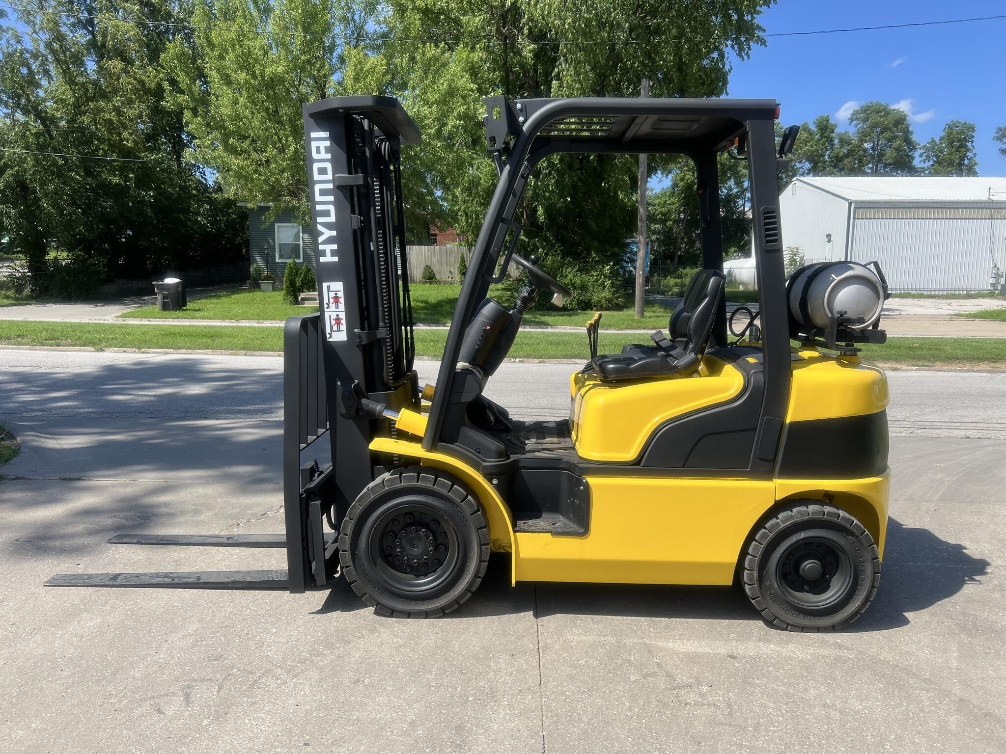 2015 HYUNDAI 25L-7A in Des Moines, IA