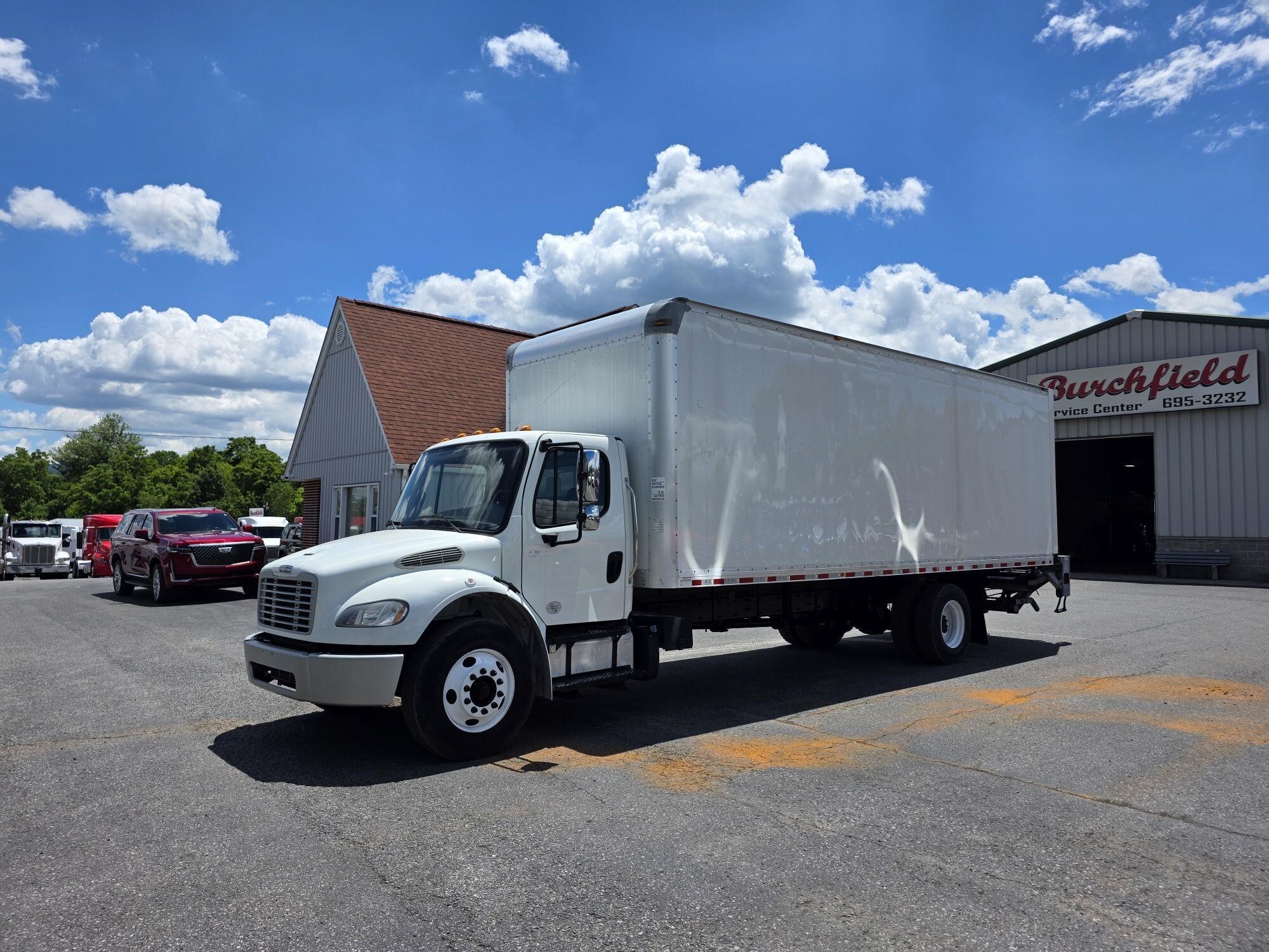 2018 FREIGHTLINER BUSINESS CLASS M2 106 in Duncansville, PA