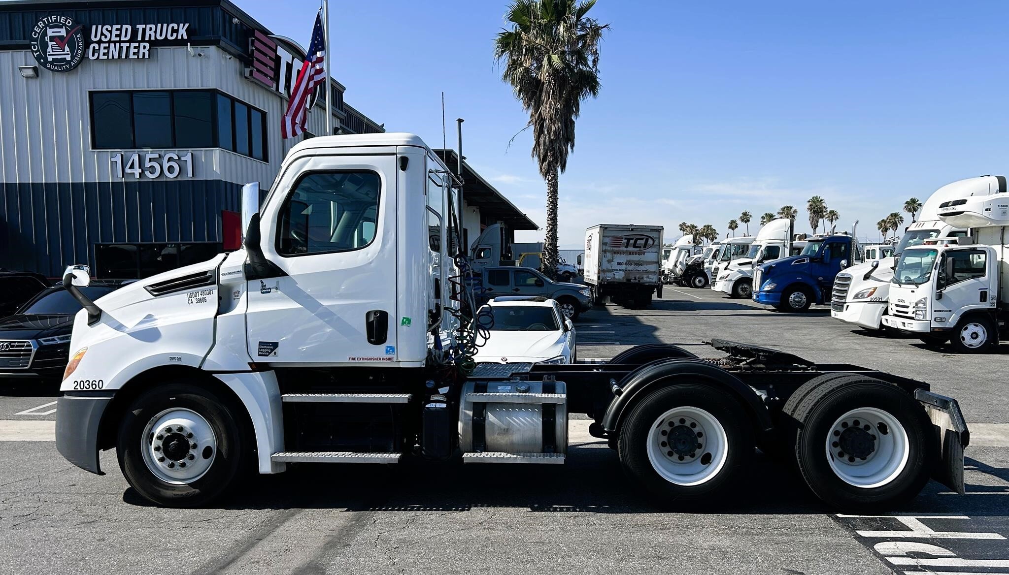 2020 FREIGHTLINER CASCADIA 126 in North Las Vegas, NV