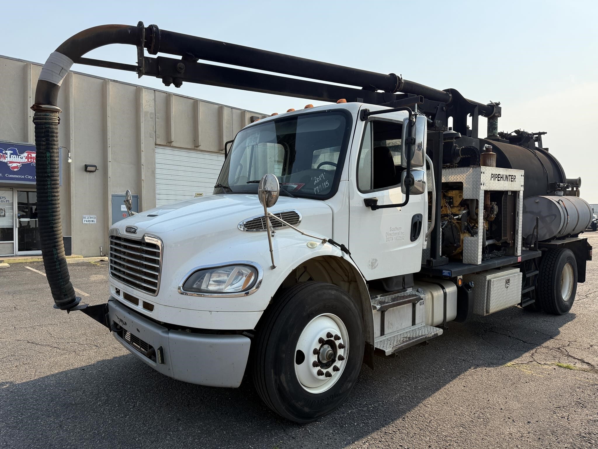 2017 FREIGHTLINER BUSINESS CLASS M2 106 in Commerce City, CO