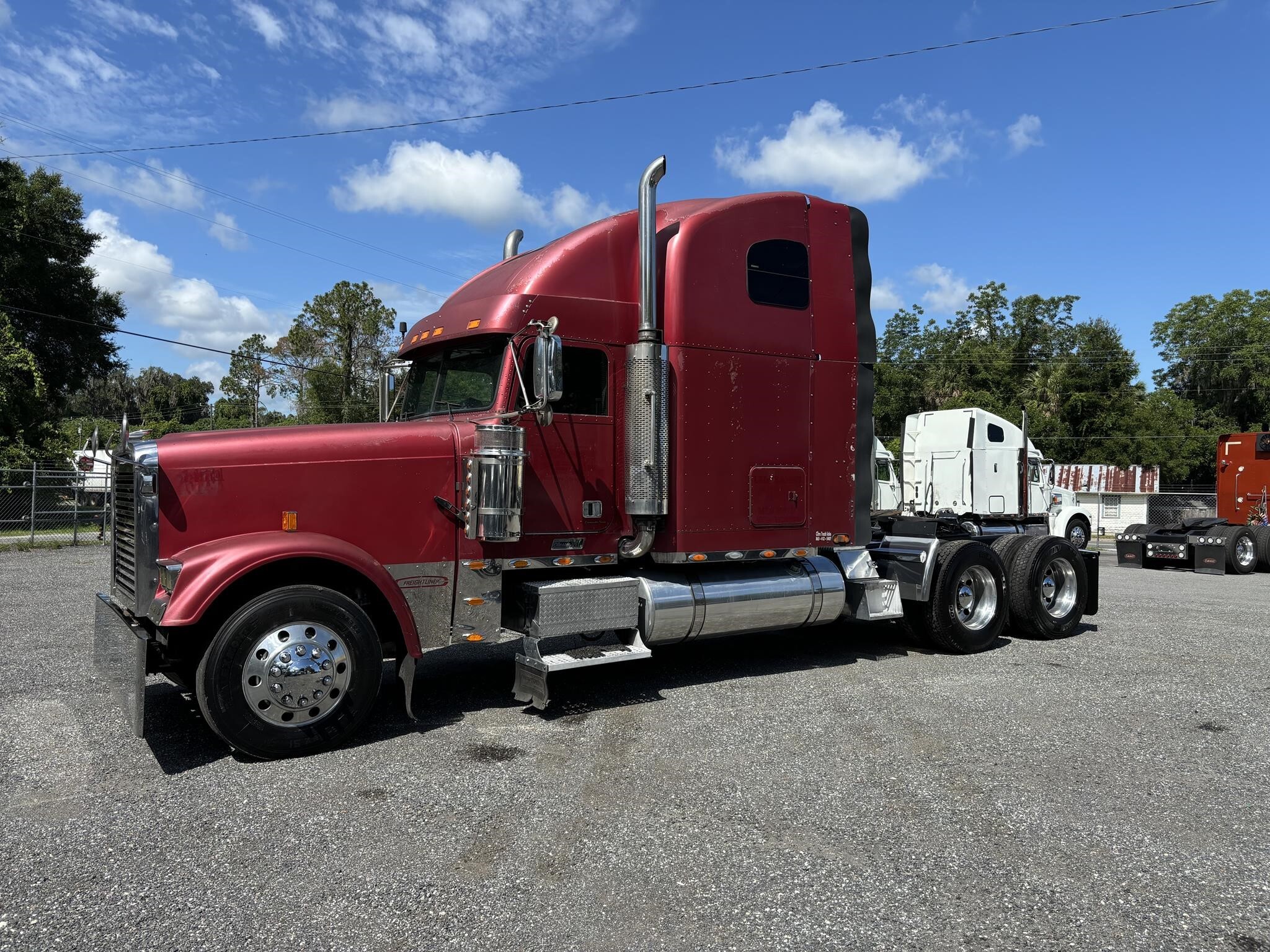 2006 FREIGHTLINER FLD132 CLASSIC XL in Citra, FL