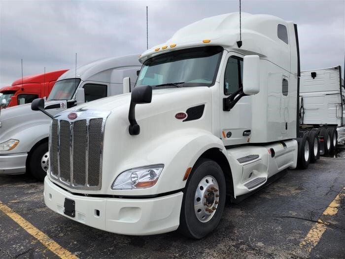 2022 PETERBILT 579 in Atlanta, GA