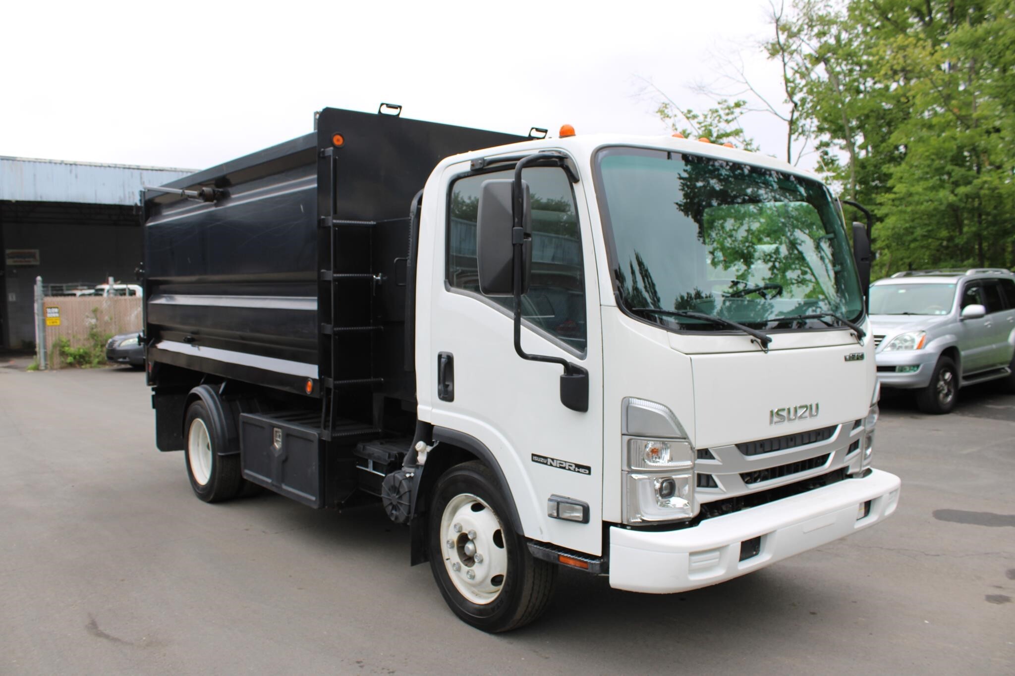 2024 ISUZU NPR HD in Langhorne, PA