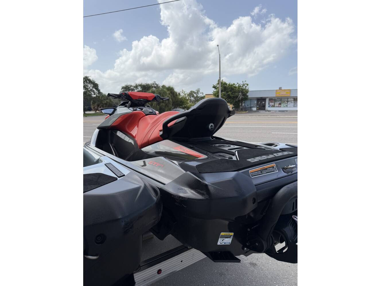 A photo of this 2022 Sea-Doo PAIR GTI 130 se 27/37 Hrs, Trailer Warranty & NO FEES!