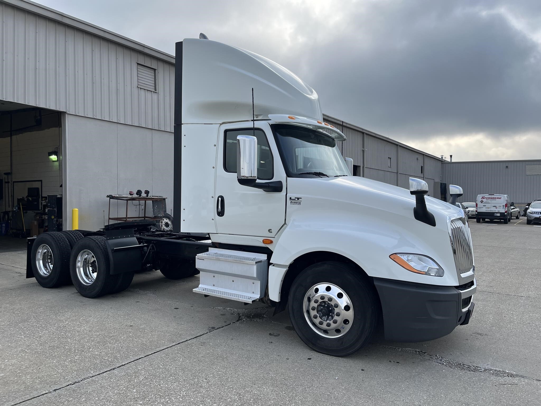 2022 INTERNATIONAL LT in Jasper, IN