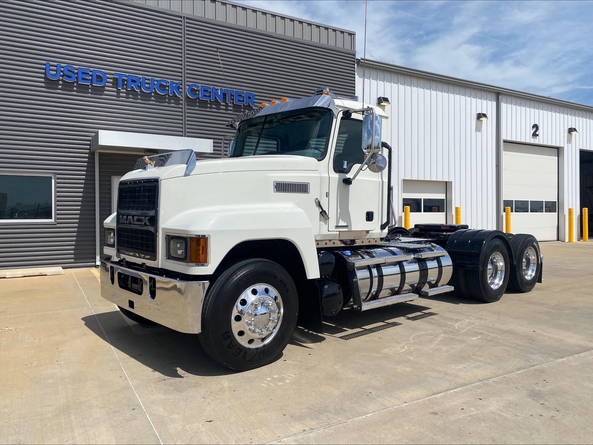 2021 MACK PINNACLE 64T in Oklahoma City, OK