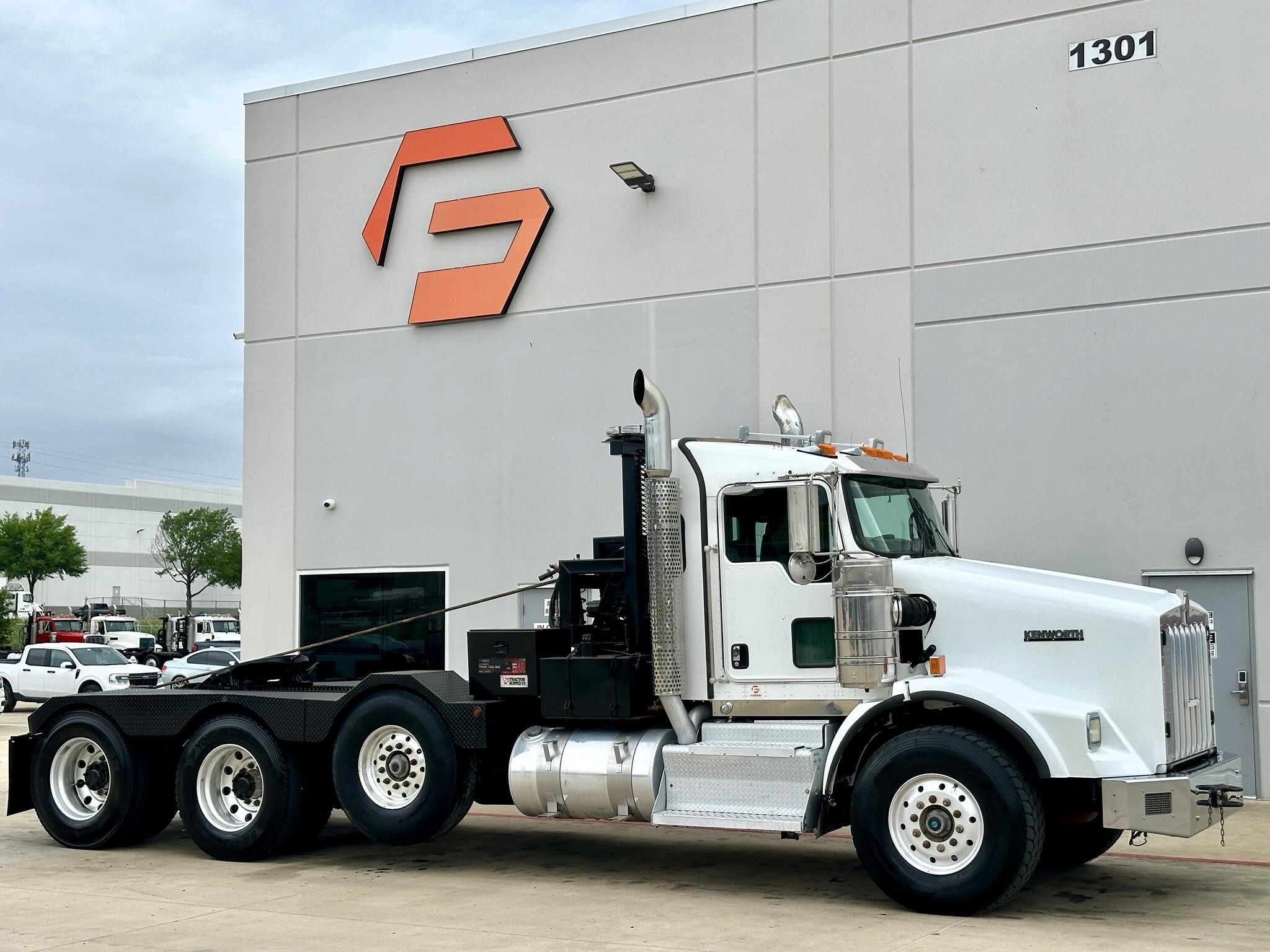 2016 KENWORTH T800 in Hutchins, TX