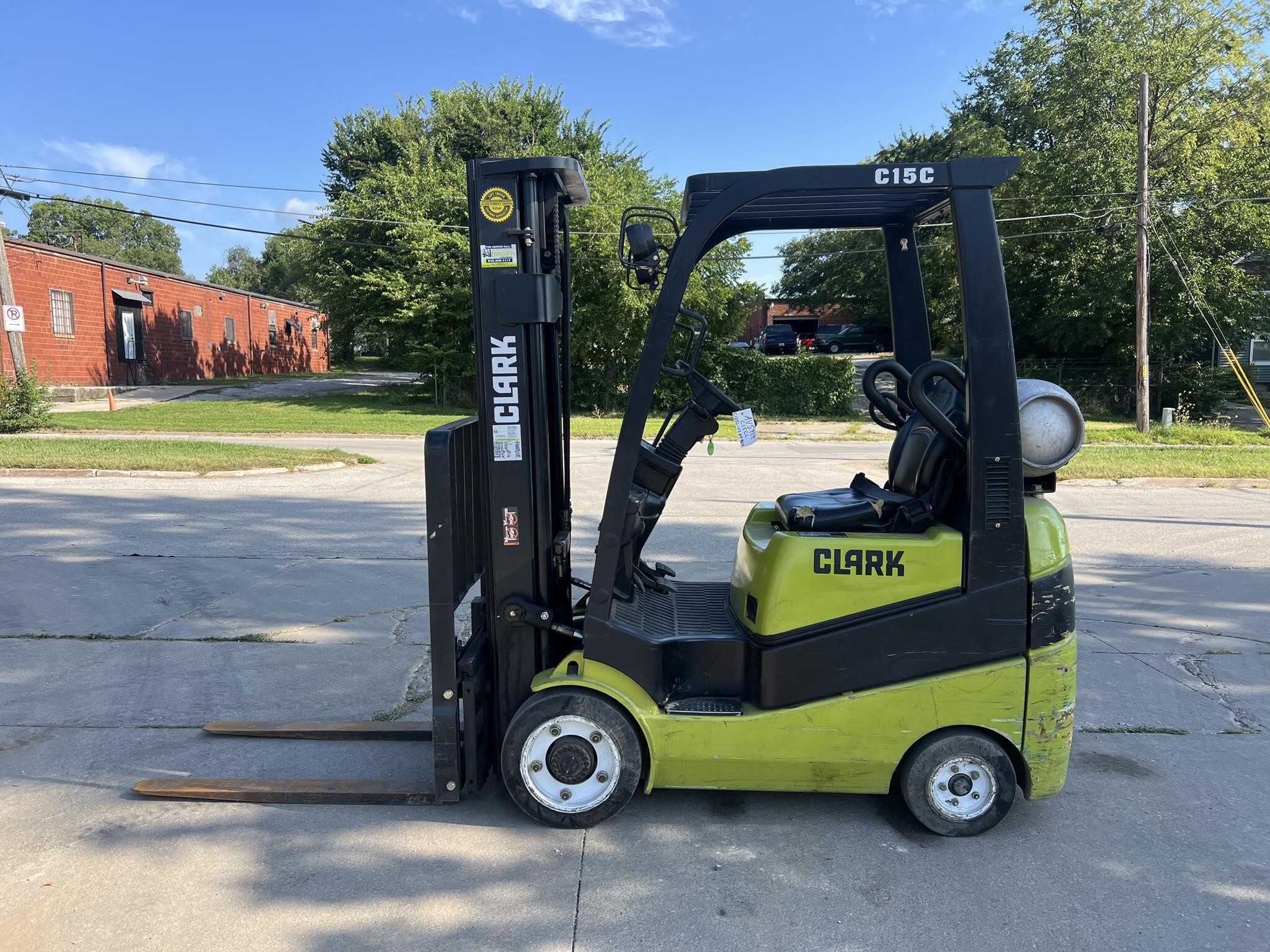 2007 CLARK C15CL in Des Moines, IA