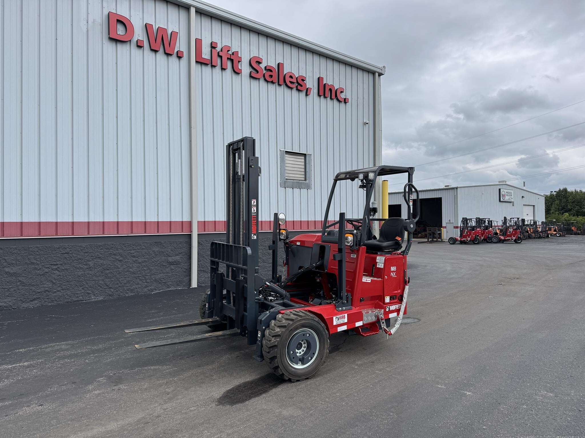 2025 MOFFETT M8 80.4 in Columbus, OH