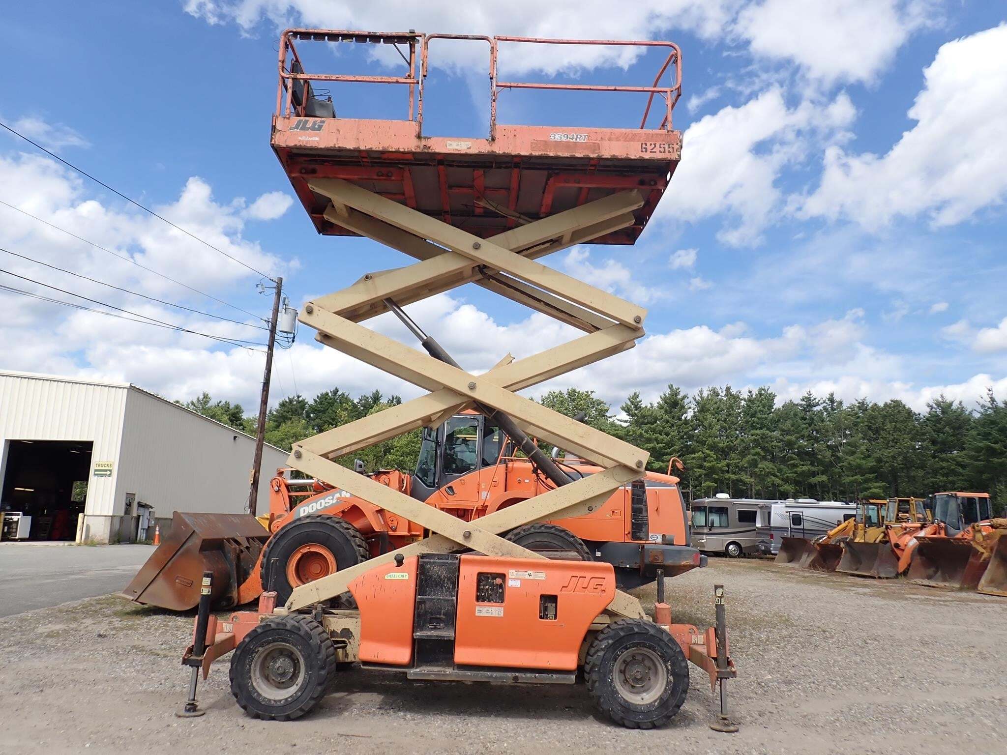 2004 JLG 3394RT in Phillipston, MA