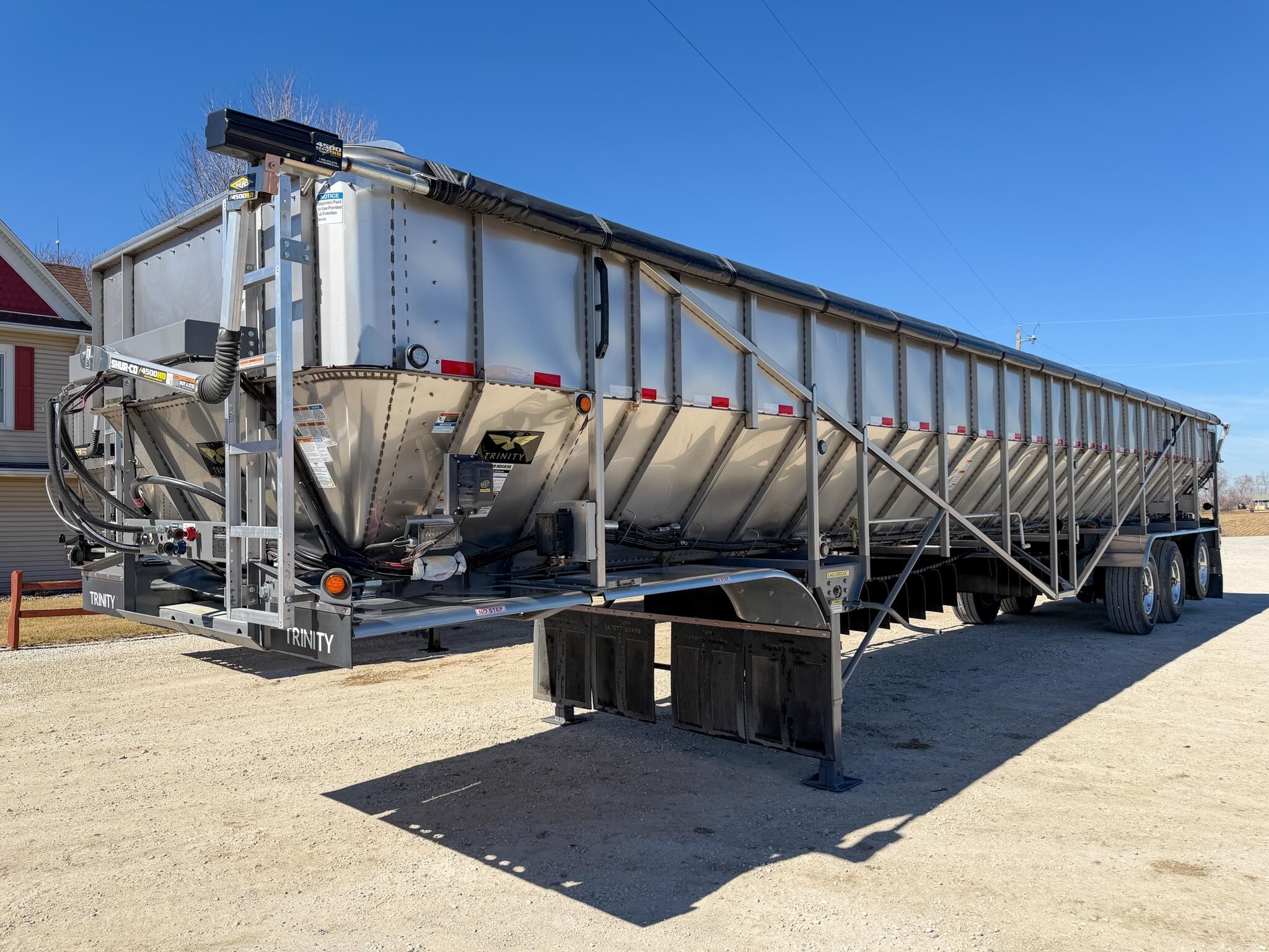 2027 TRINITY TRAILER MFG 50 FT X 102 IN in Henderson, IA