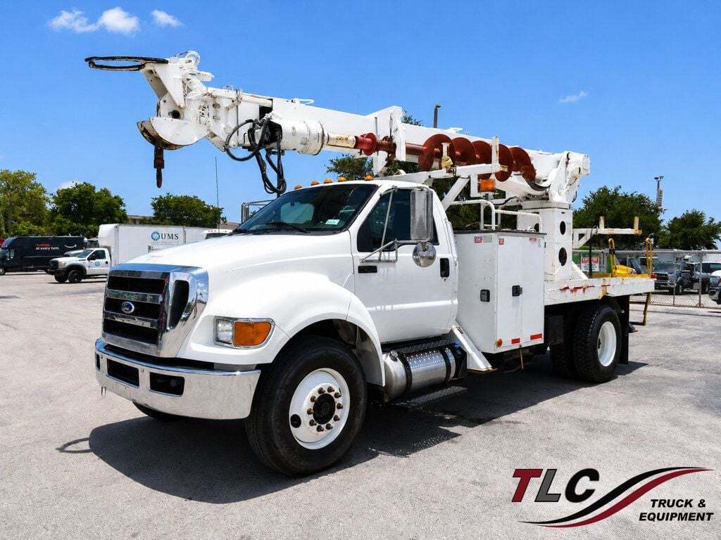 2015 FORD F750 in Pompano Beach, FL