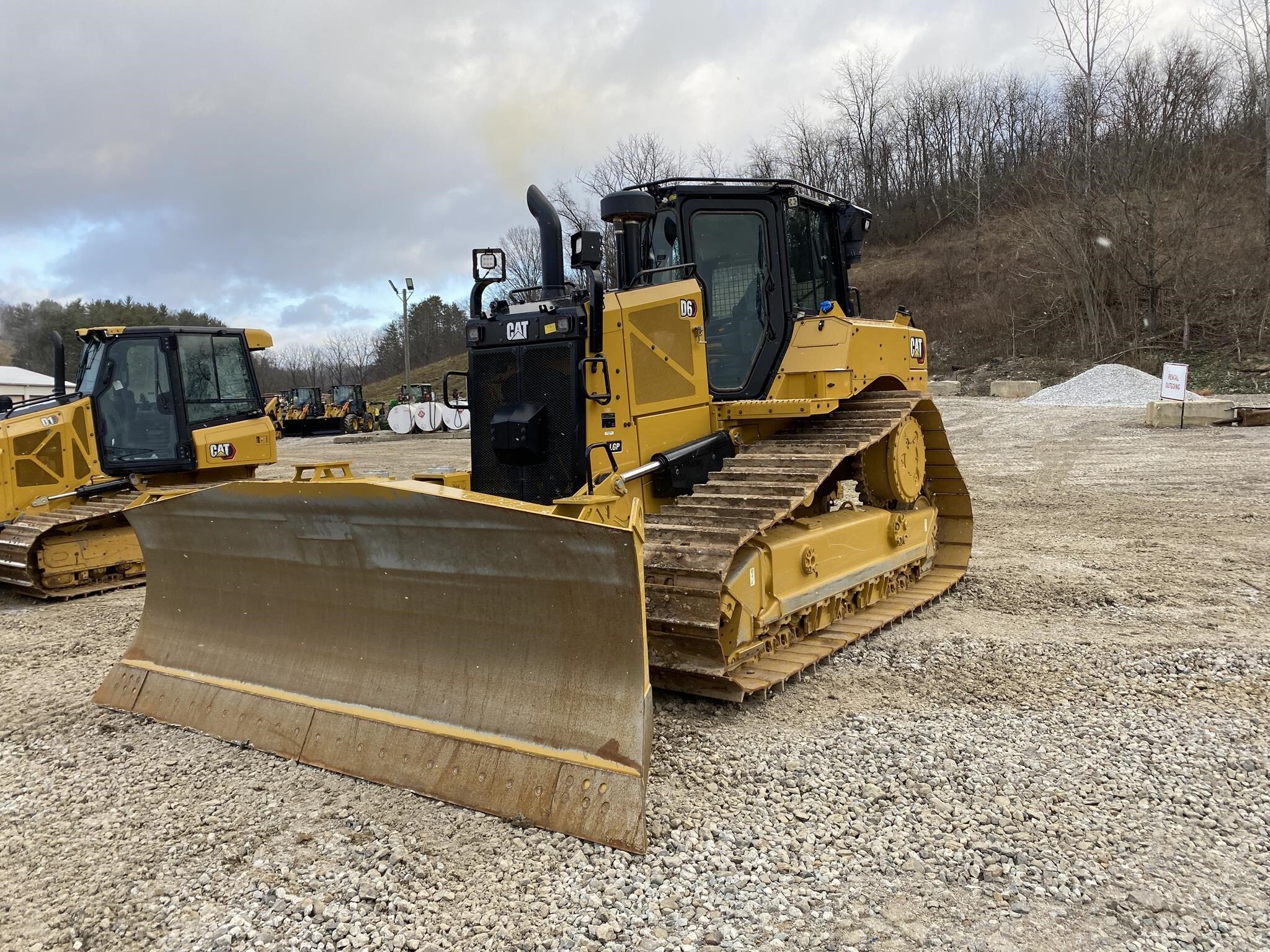 2025 CATERPILLAR D6 LGP in Cadiz, OH