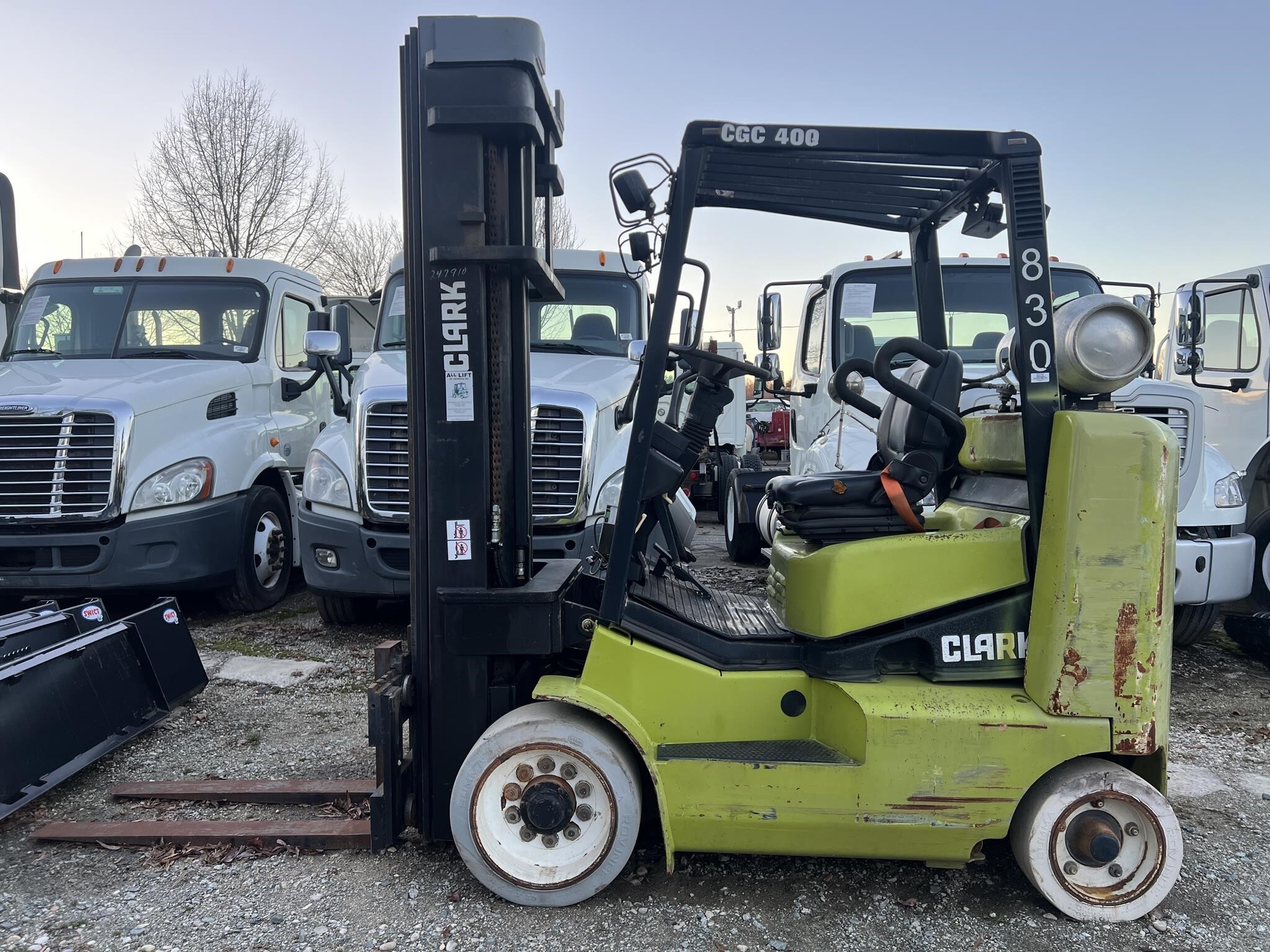 2009 CLARK CGC40QL in Greensboro, NC