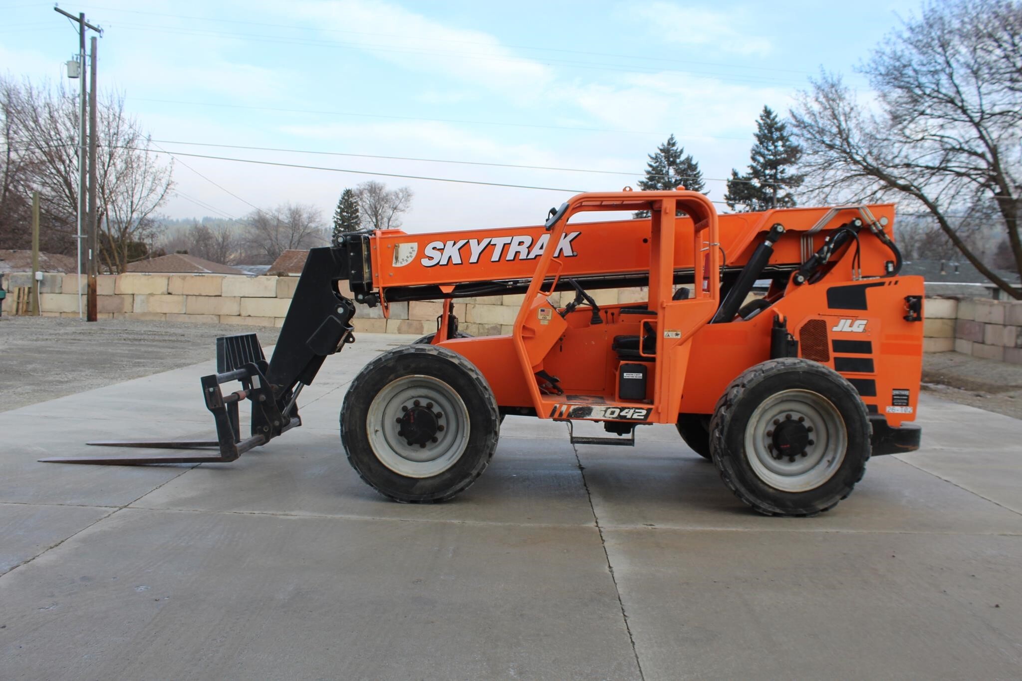 2016 SKY TRAK 6042 in Spokane, WA