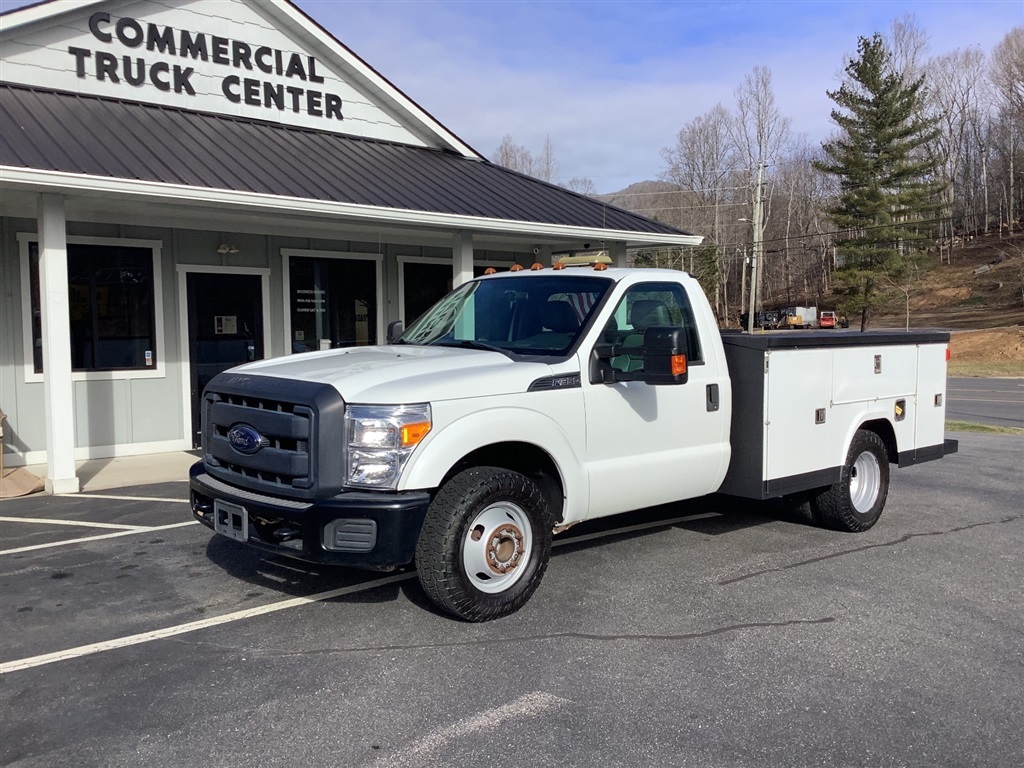 2014 FORD F350 in Fairview, NC