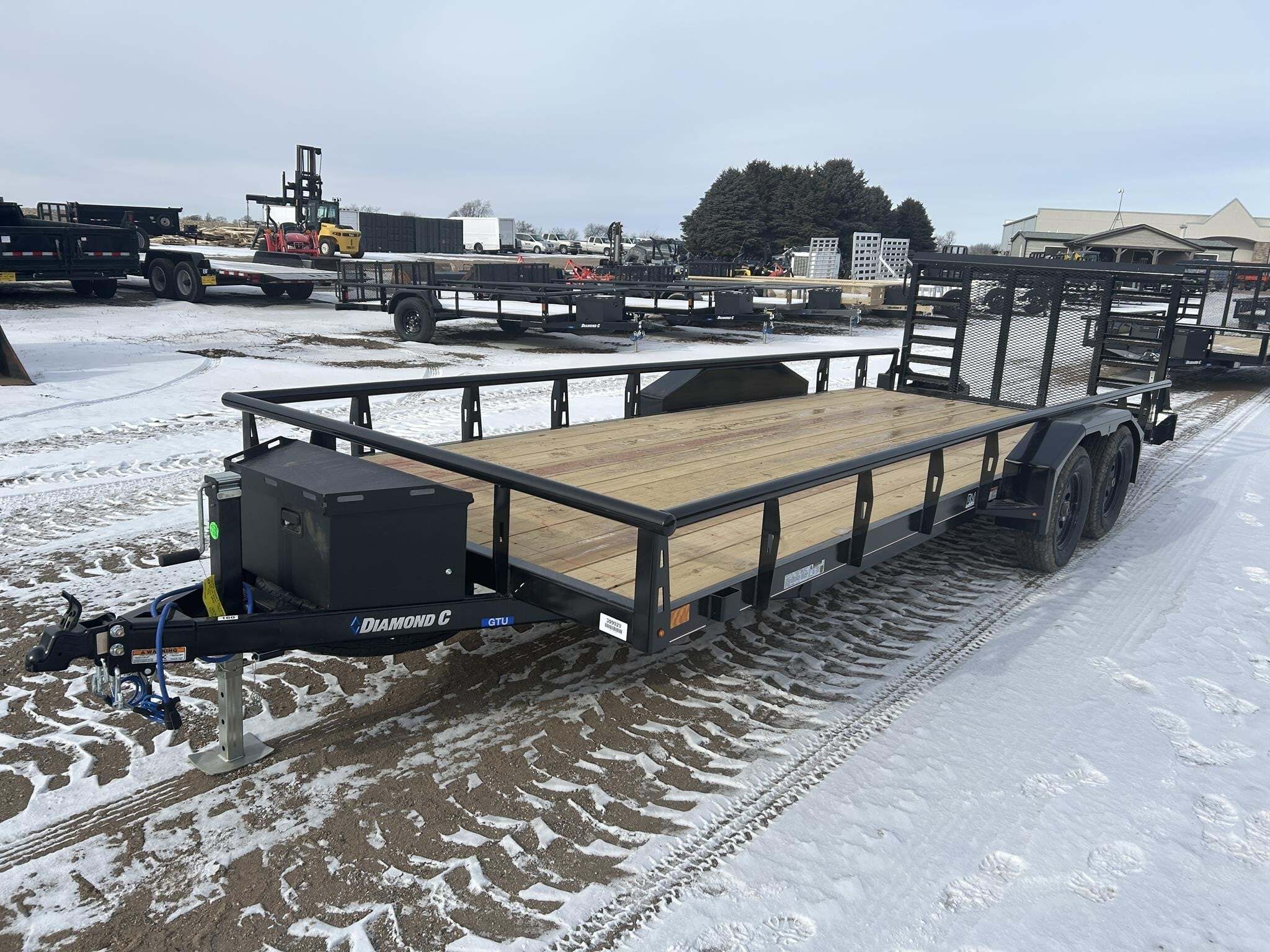 2026 DIAMOND C GTU 83"X18' 7K TA UTILITY FLATBED TRAILER in Pecatonica, IL