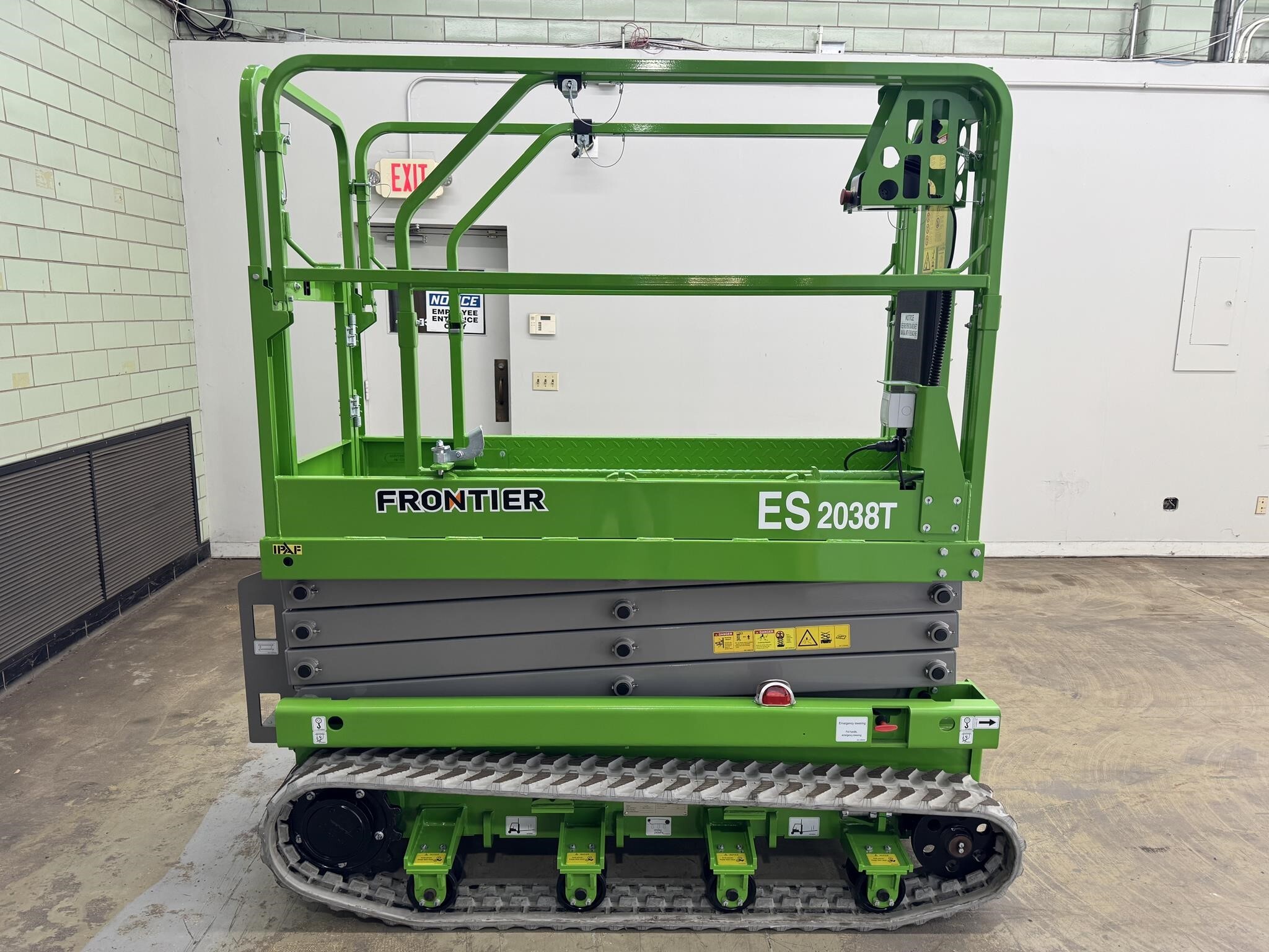2026 FRONTIER LIFTS ES2038T in Minneapolis, MN