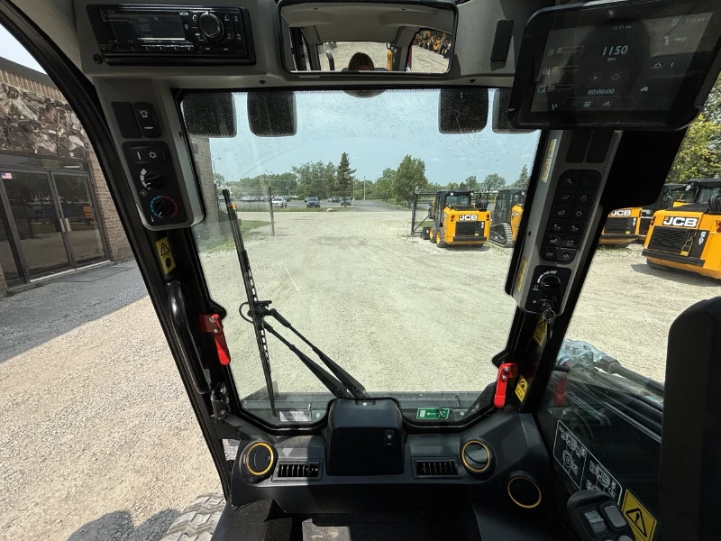 2026 JCB 3TS-8T