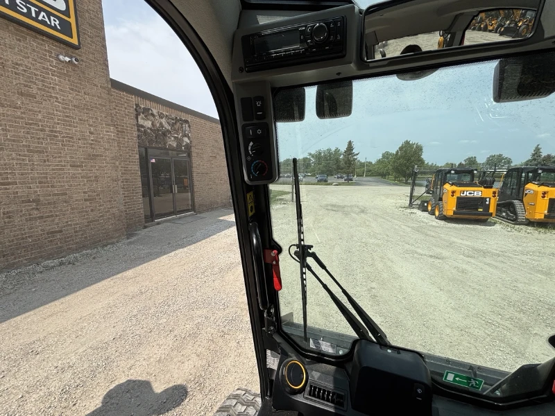 2026 JCB 3TS-8T