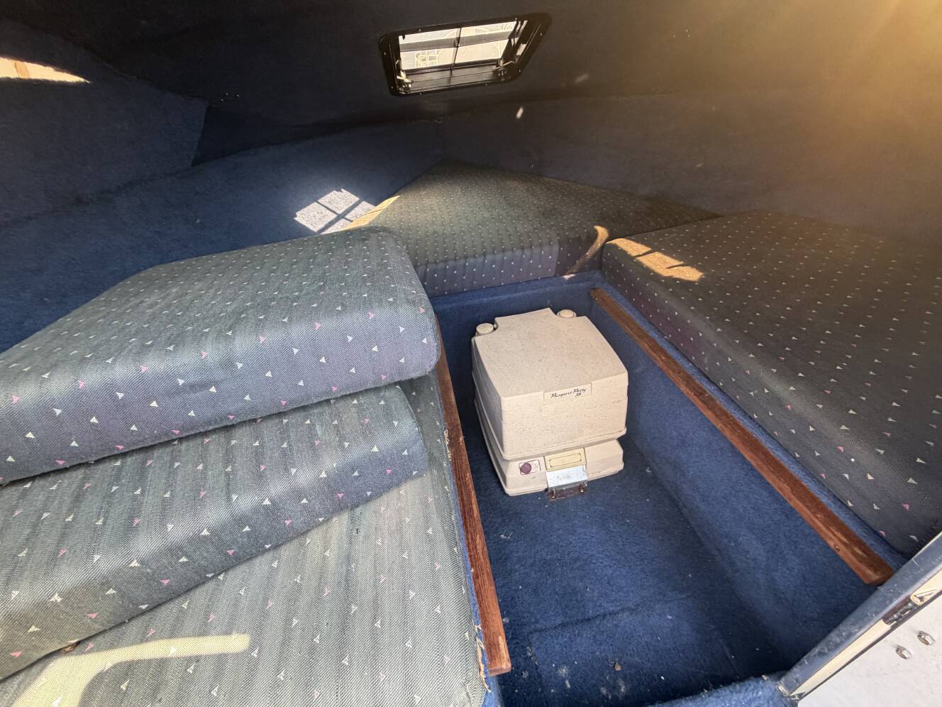 A photo of this 1988 Bayliner 160 CAPRI