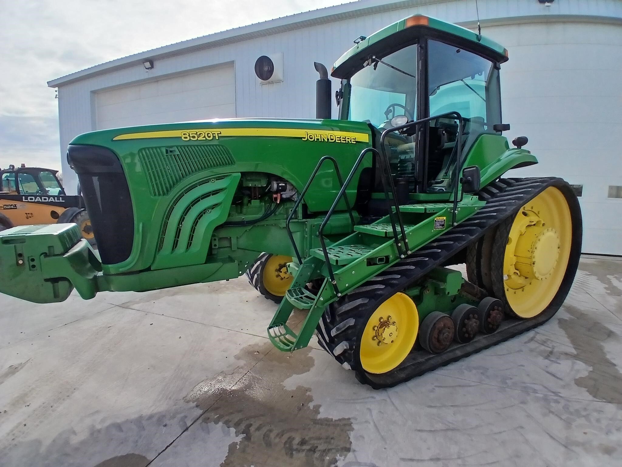 2002 JOHN DEERE 8520T in Marlette, MI