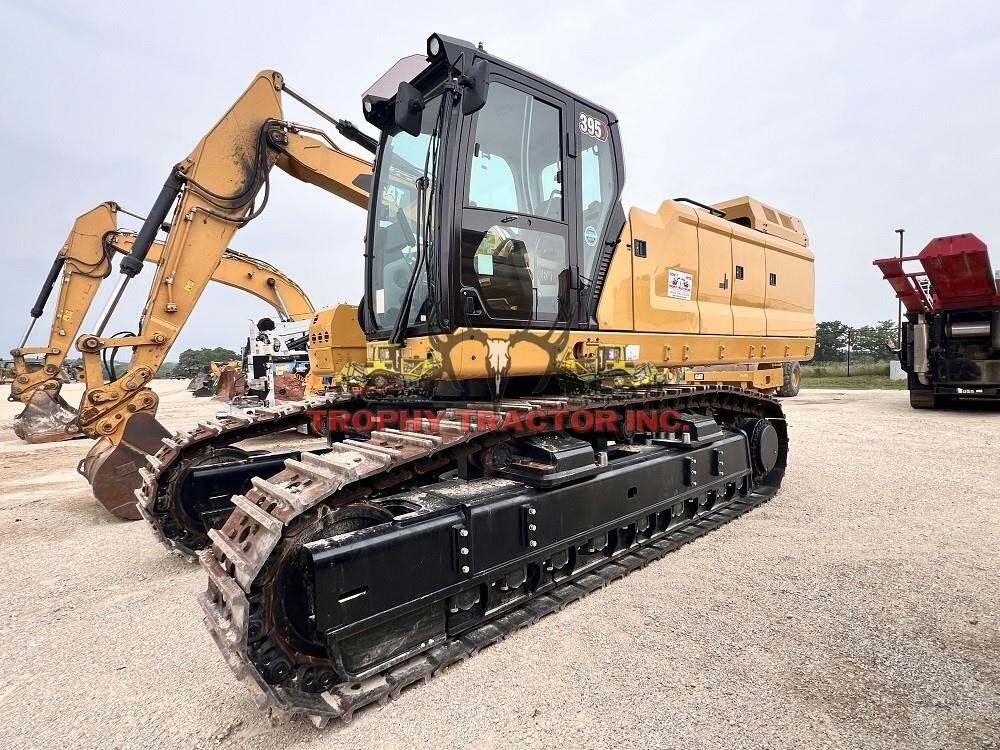 2022 CATERPILLAR 395 in Burleson, TX