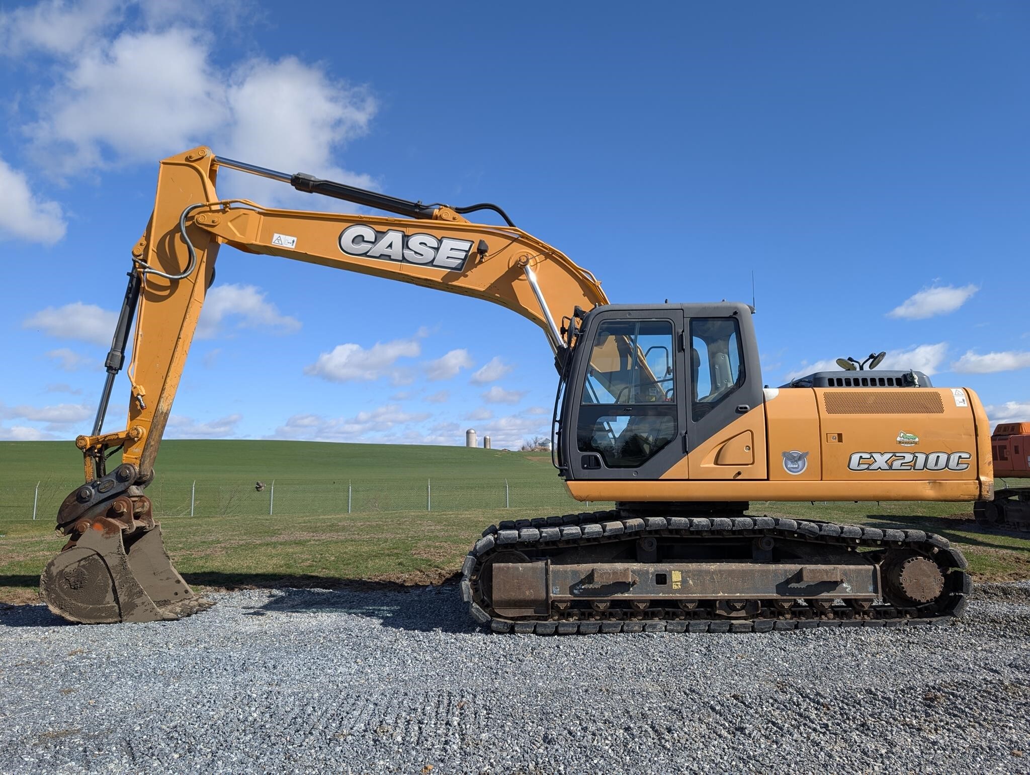 2015 CASE CX210C in Womelsdorf, PA