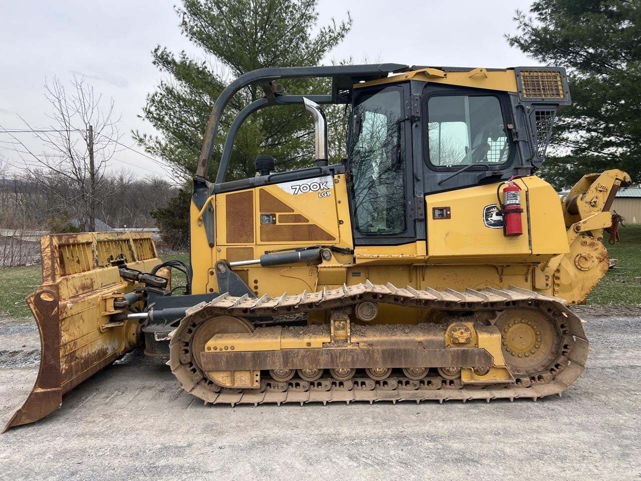 2014 DEERE 700K LGP in Manheim, PA