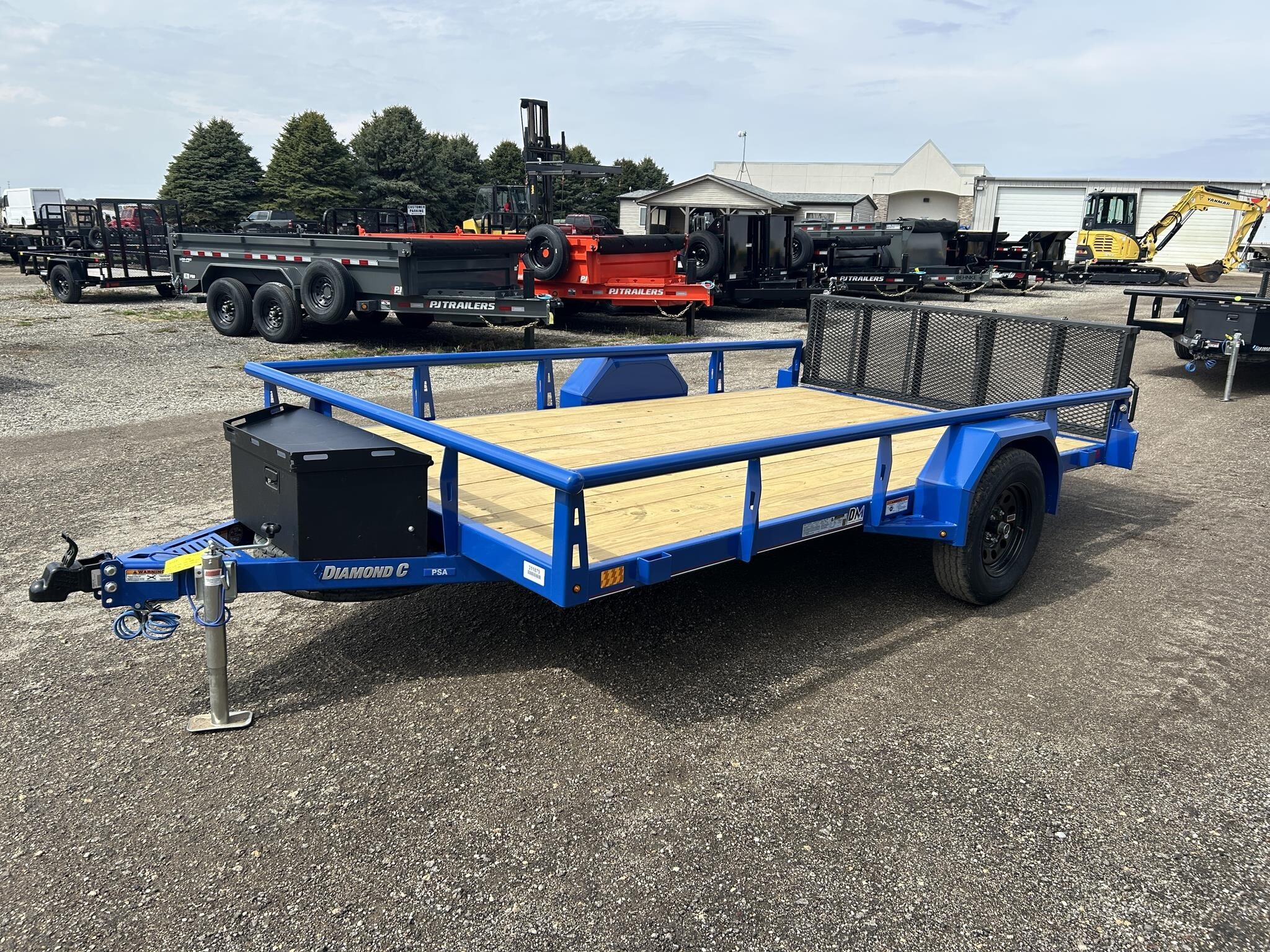 2026 DIAMOND C PSA 83"X12' 3K SA UTILITY FLATBED TRAILER in Pecatonica, IL