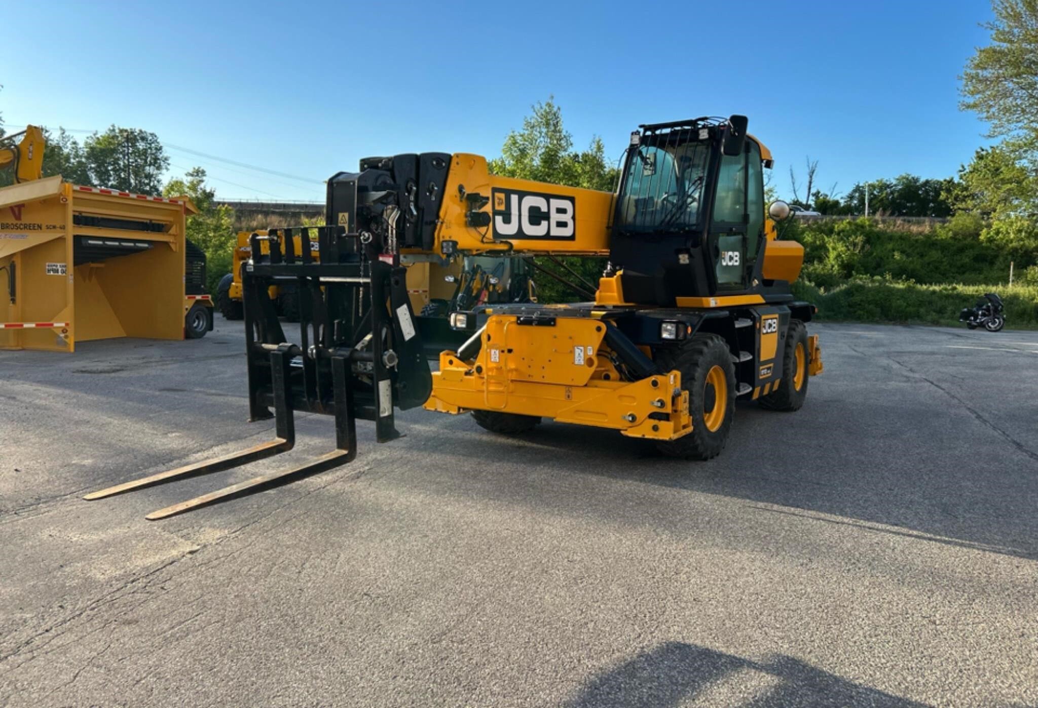2022 JCB 512-83R in Concord, NH