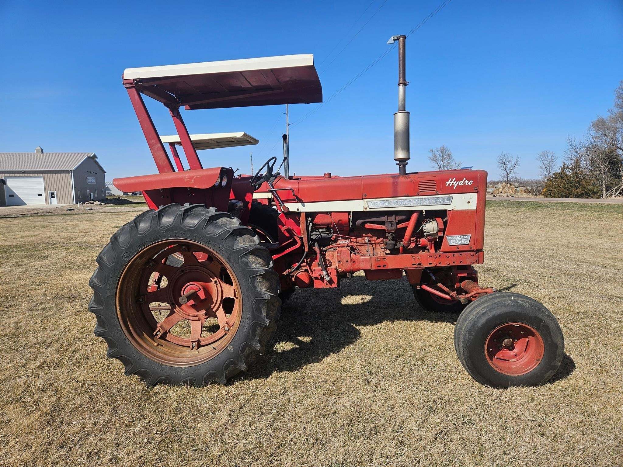 INTERNATIONAL 656H in Wessington Springs, SD